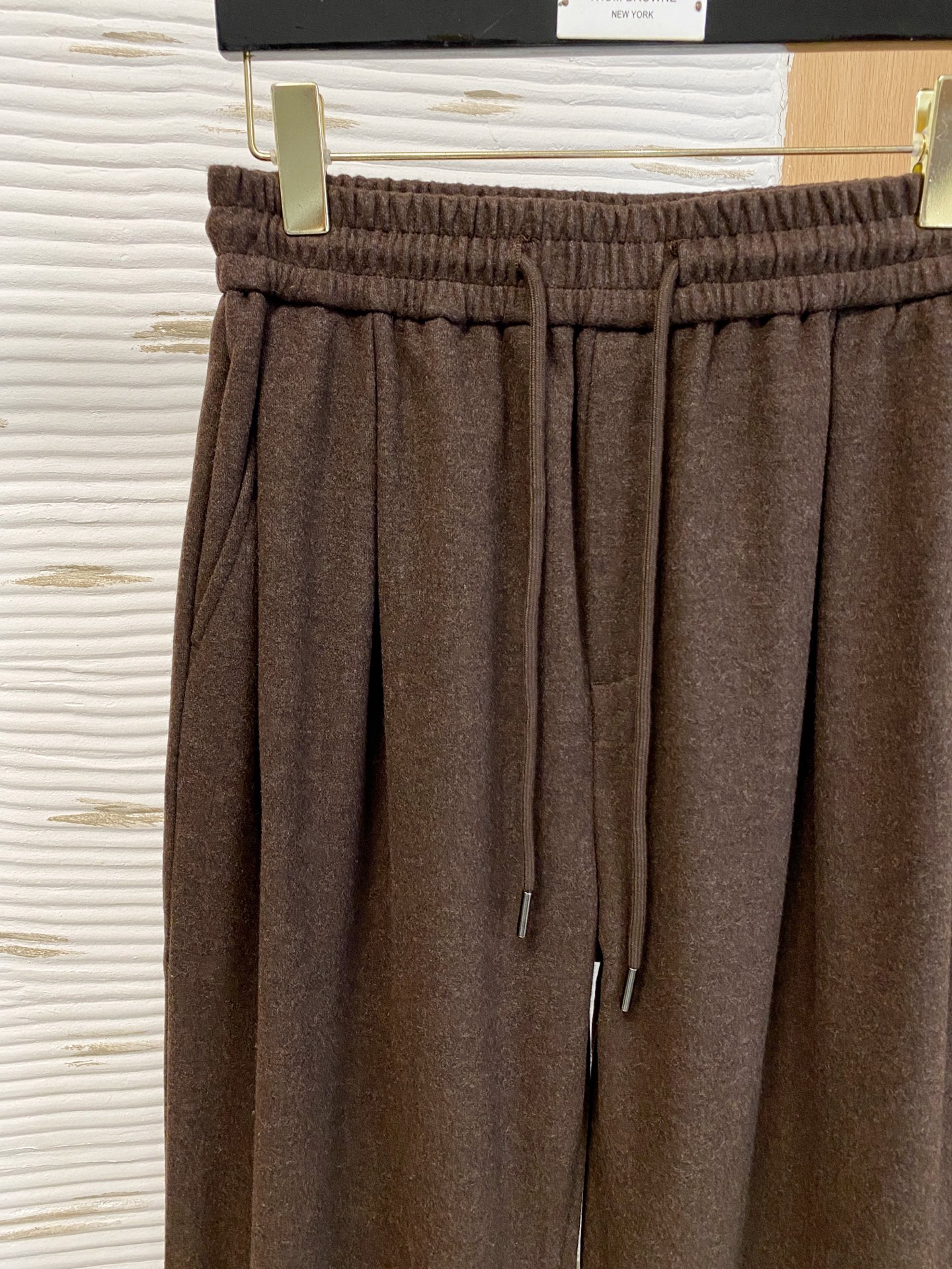 lP🆕 【新品】秋冬新款羊绒裤 高品质意大利进口羊毛面料，高密度针织，时尚百搭毛衣，帅气十足。耐穿不易变