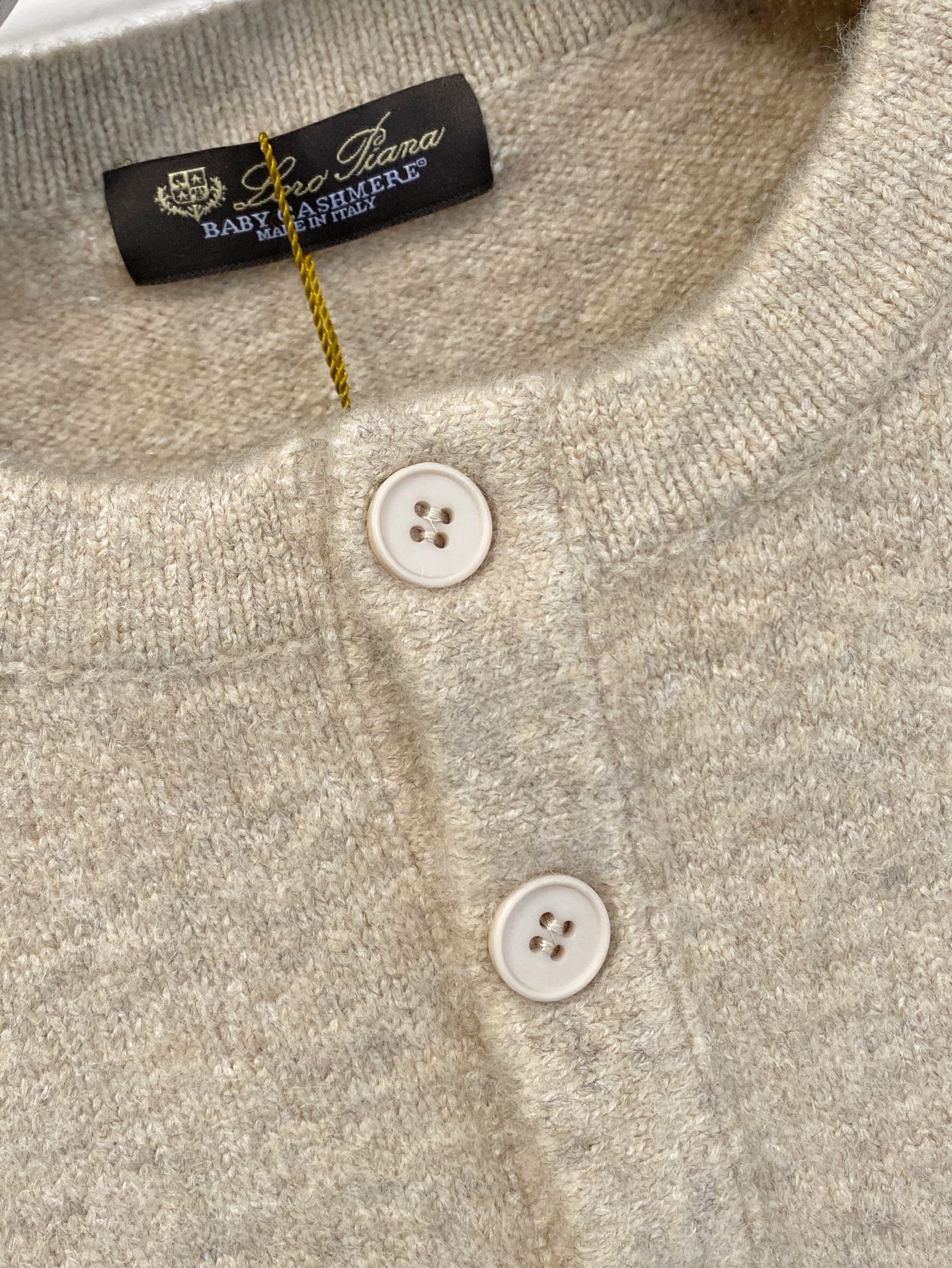 lP🆕【新品】秋冬新款针织羊毛衫高品质意大利进口羊毛面料，高密度针织，时尚百搭毛衣，帅气十足。耐穿不易变