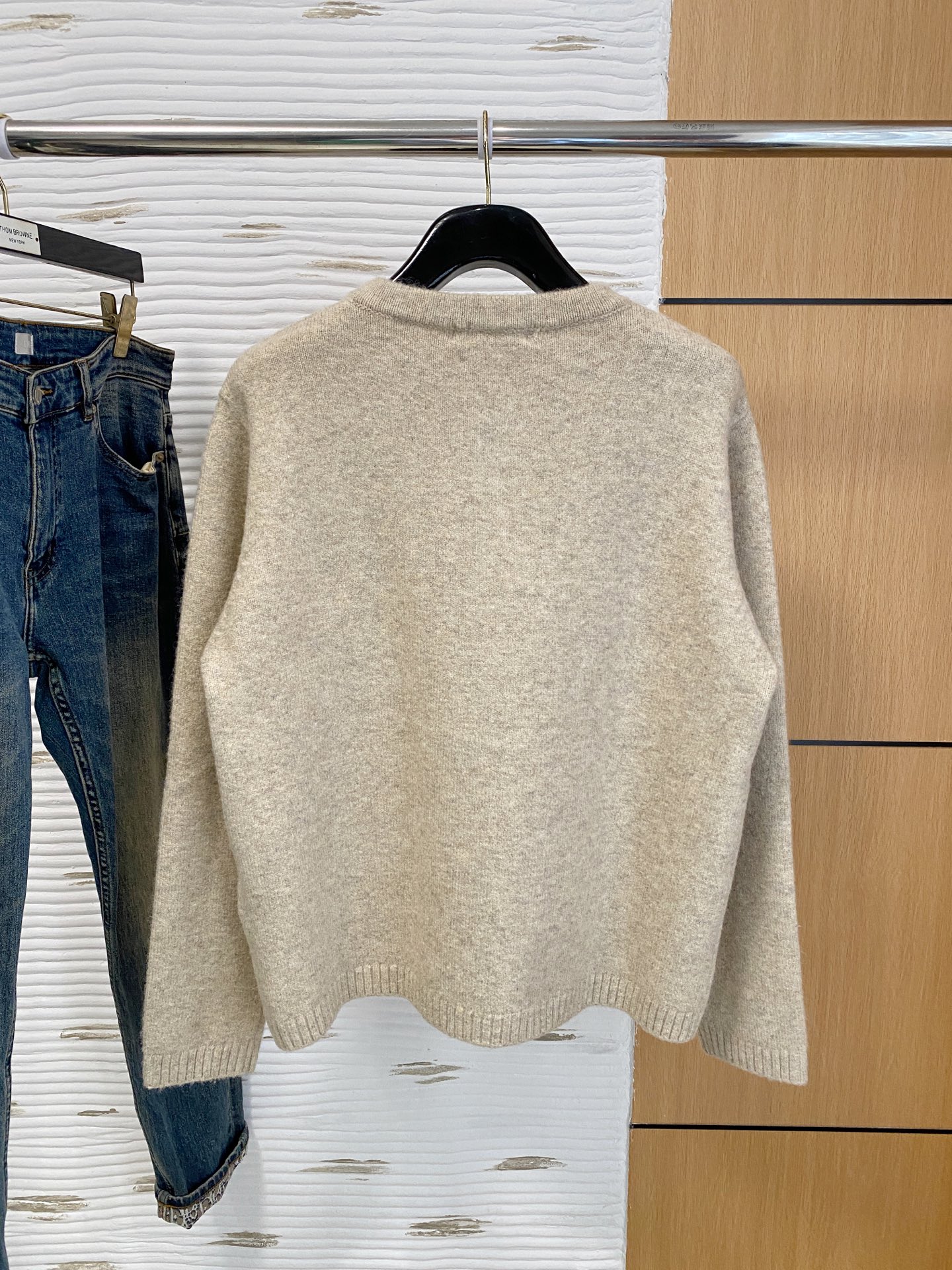 lP🆕【新品】秋冬新款针织羊毛衫高品质意大利进口羊毛面料，高密度针织，时尚百搭毛衣，帅气十足。耐穿不易变