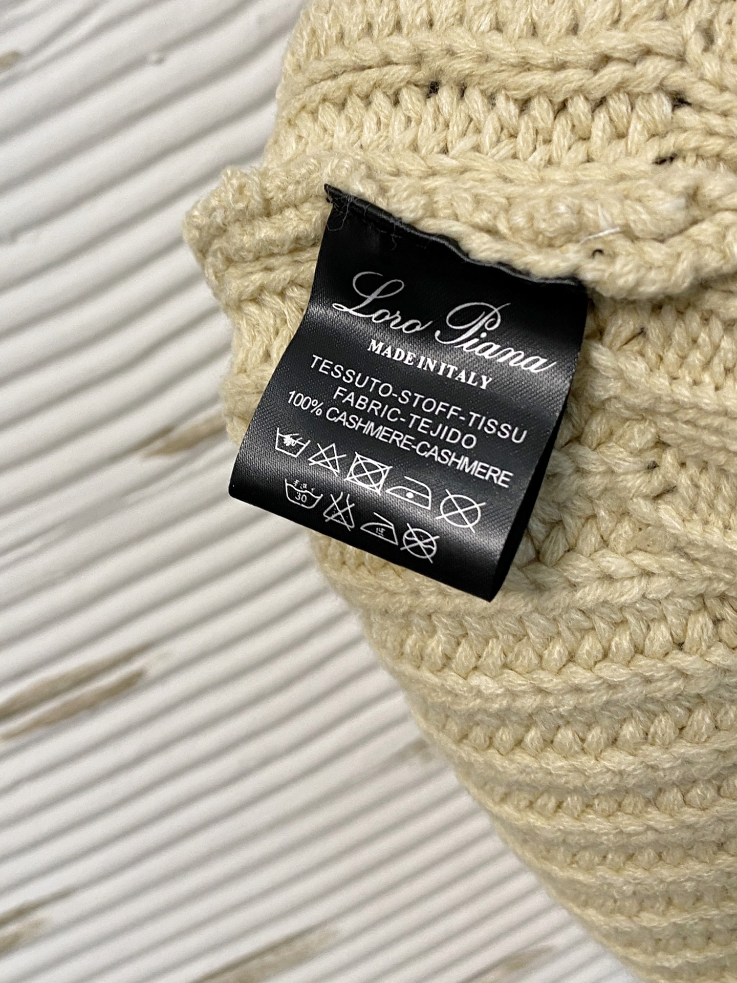 lP🆕 【新品】秋冬新款针织羊毛衫高品质意大利进口羊毛面料，高密度针织，时尚百搭毛衣，帅气十足。耐穿不易