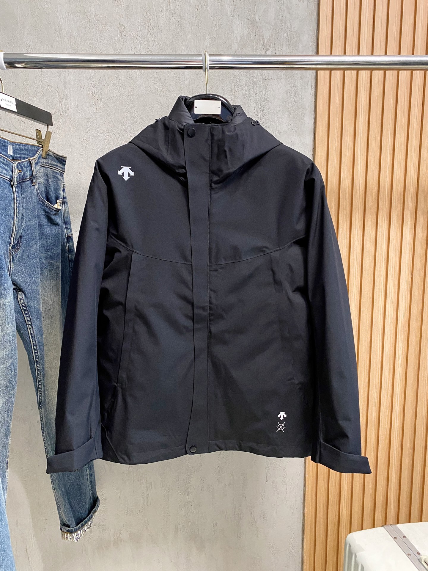 _dpx9sfu6blBLhJBNl8wmkKXjTdOcJEp9nxVM0JA