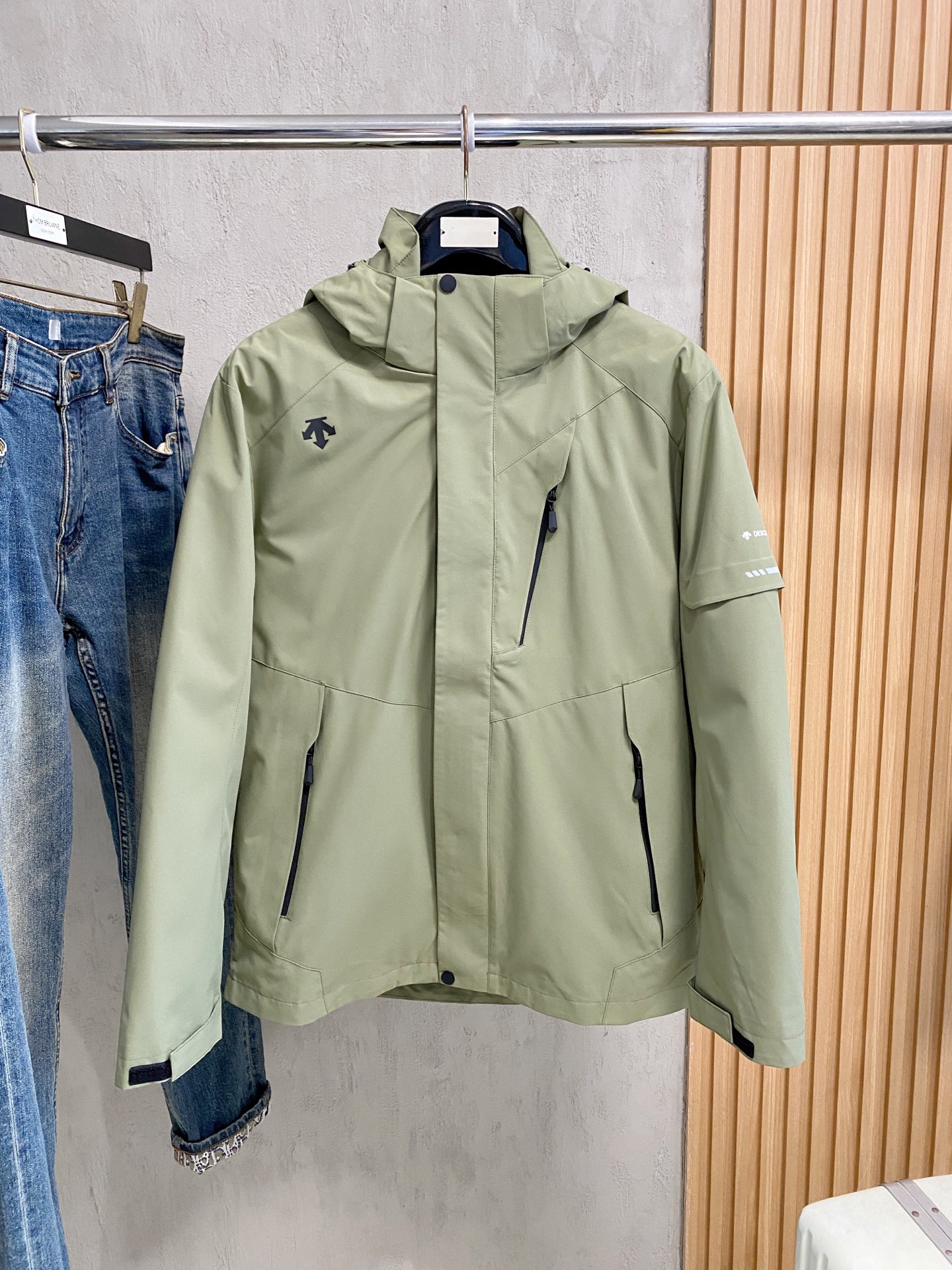 _dsU9s1A4TL3MC5deyJFppzckvQ4MIYlvPtOSIKQ