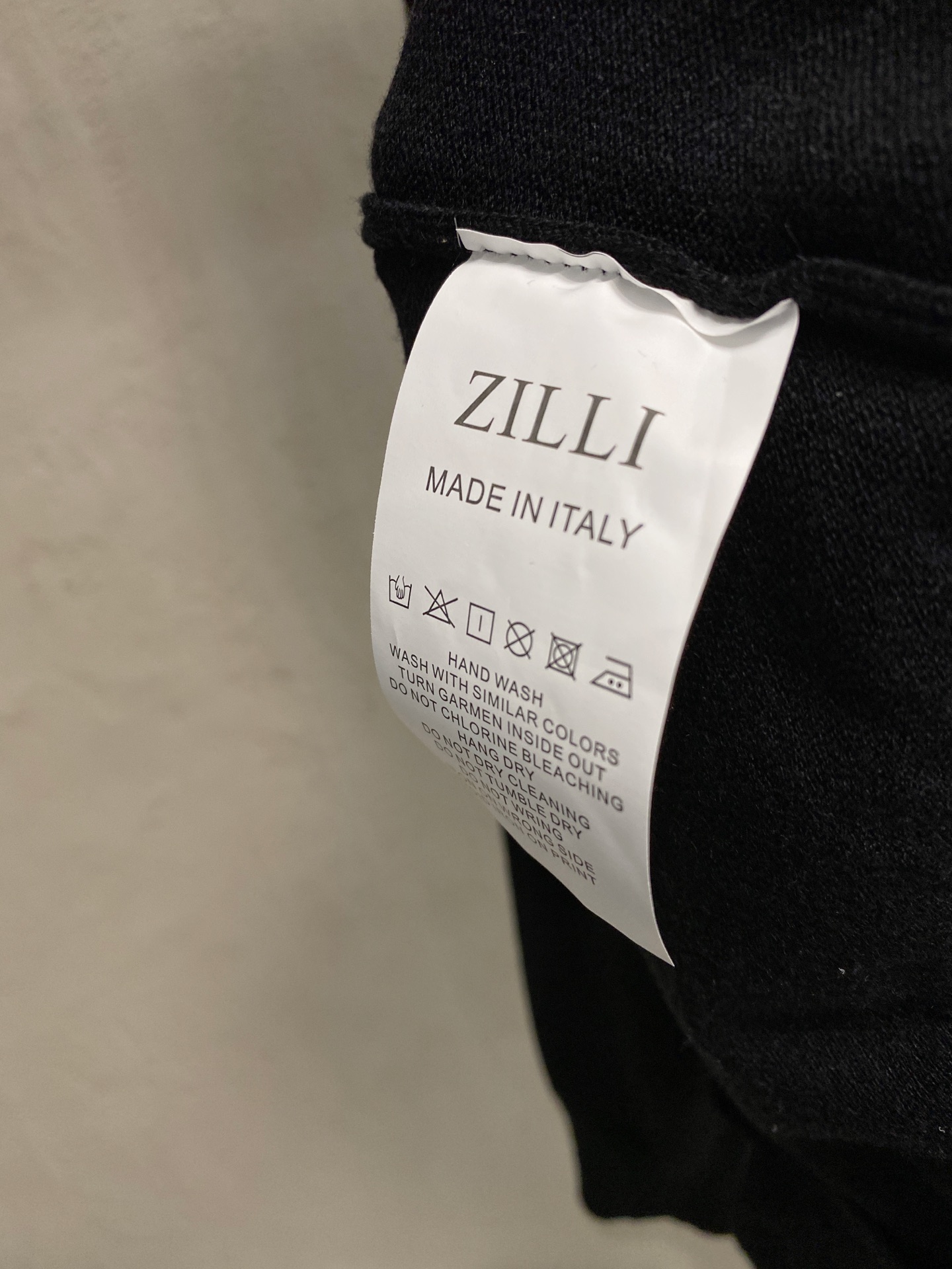 齐利 毛衣 2025秋冬最新系列，专柜1:1顶级复刻，全品相！加厚款，潮人必备单品！懂货的老铁赶紧下手，