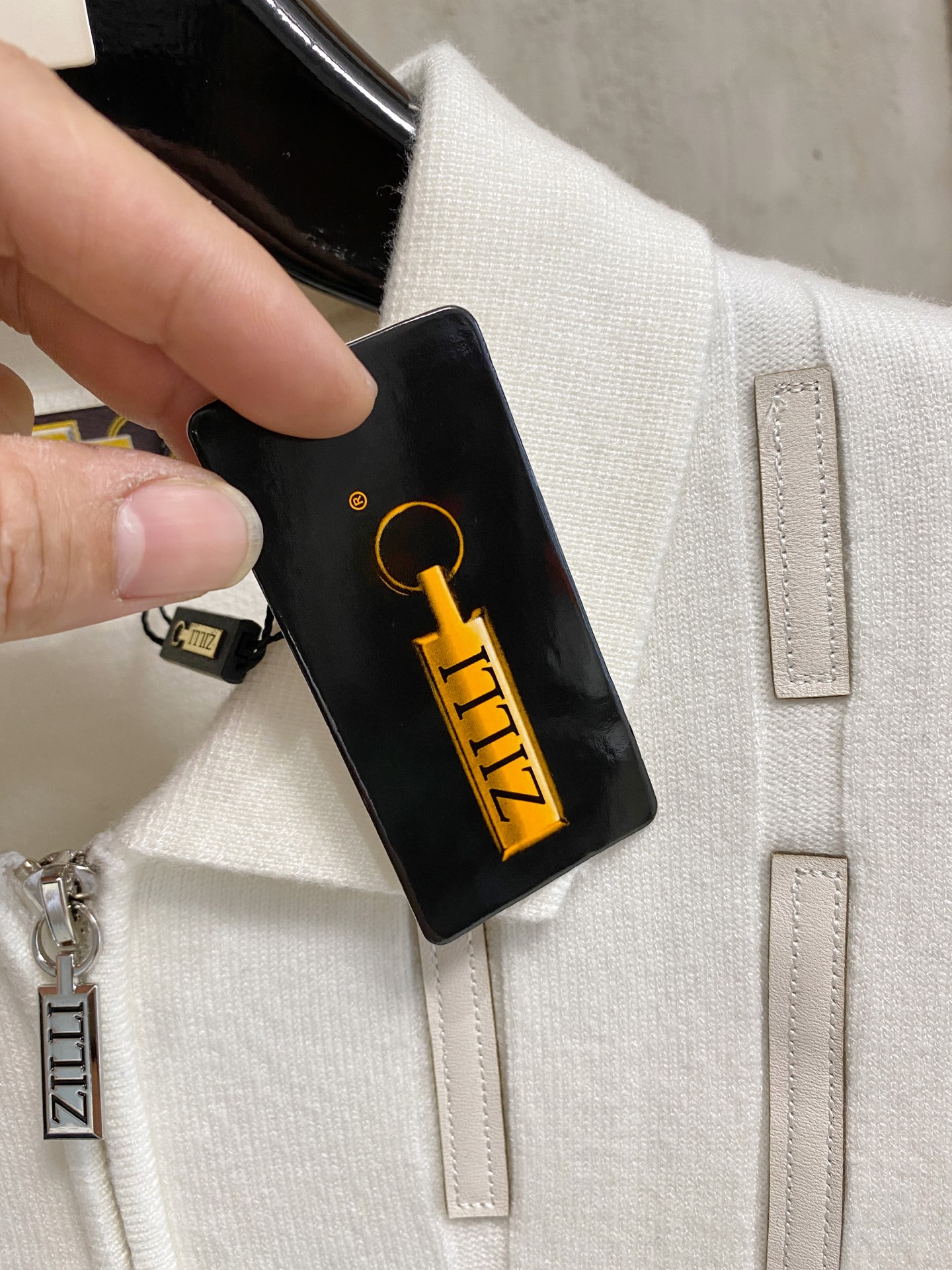 齐利 毛衣 2025秋冬最新系列，专柜1:1顶级复刻，全品相！加厚款，潮人必备单品！懂货的老铁赶紧下手，