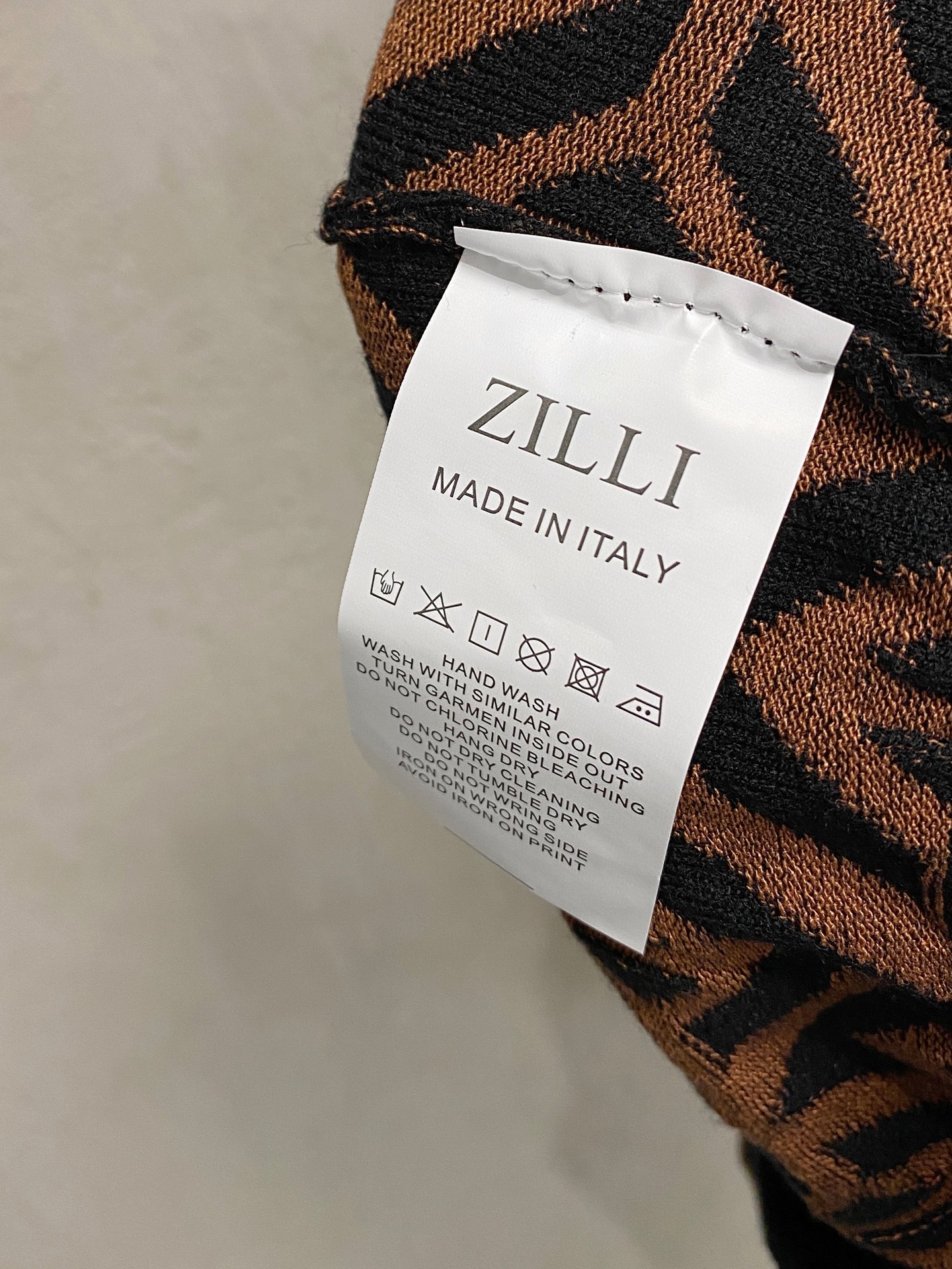 齐利 毛衣 2025秋冬最新系列，专柜1:1顶级复刻，全品相！加厚款，潮人必备单品！懂货的老铁赶紧下手，