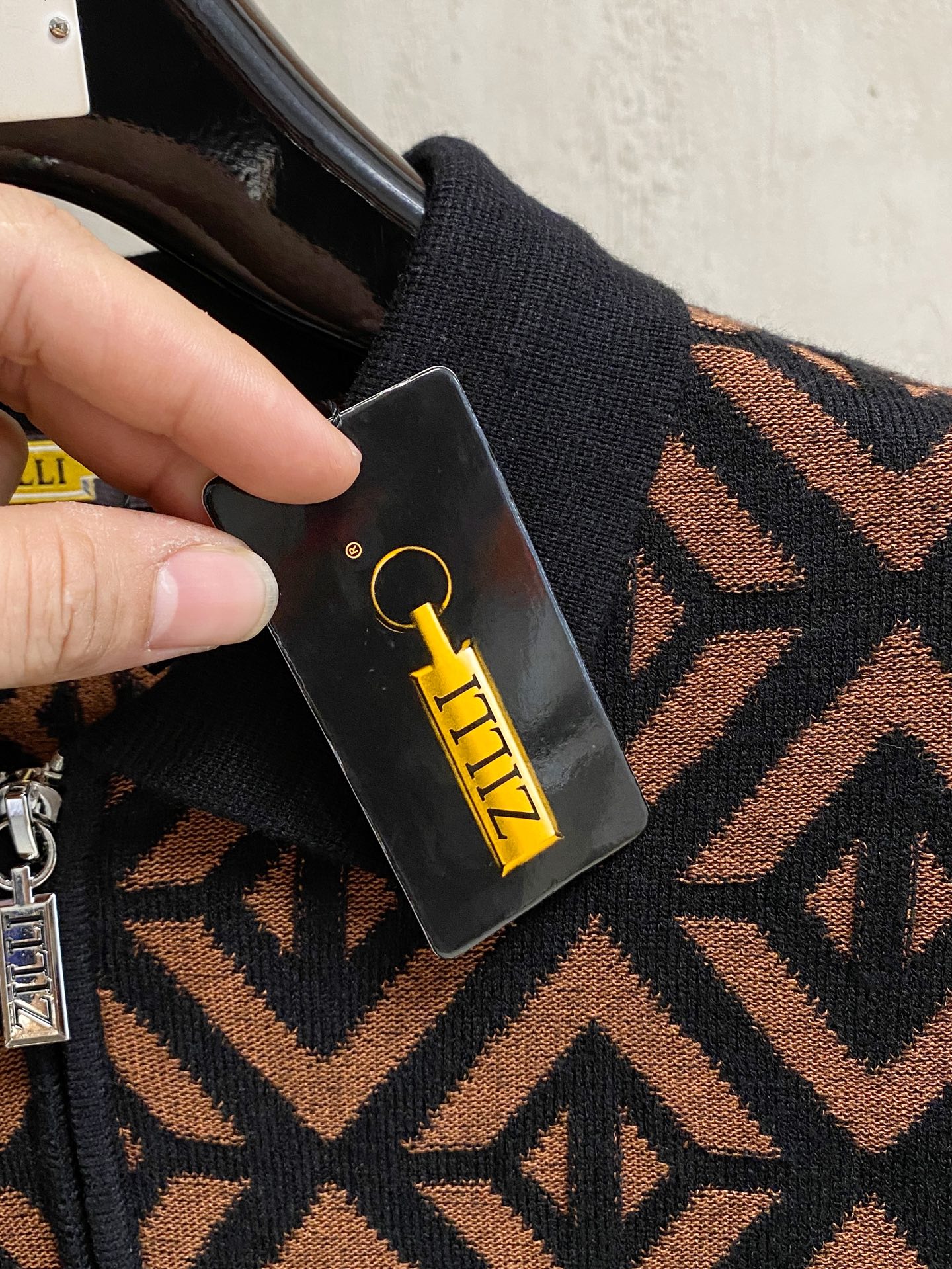 齐利 毛衣 2025秋冬最新系列，专柜1:1顶级复刻，全品相！加厚款，潮人必备单品！懂货的老铁赶紧下手，