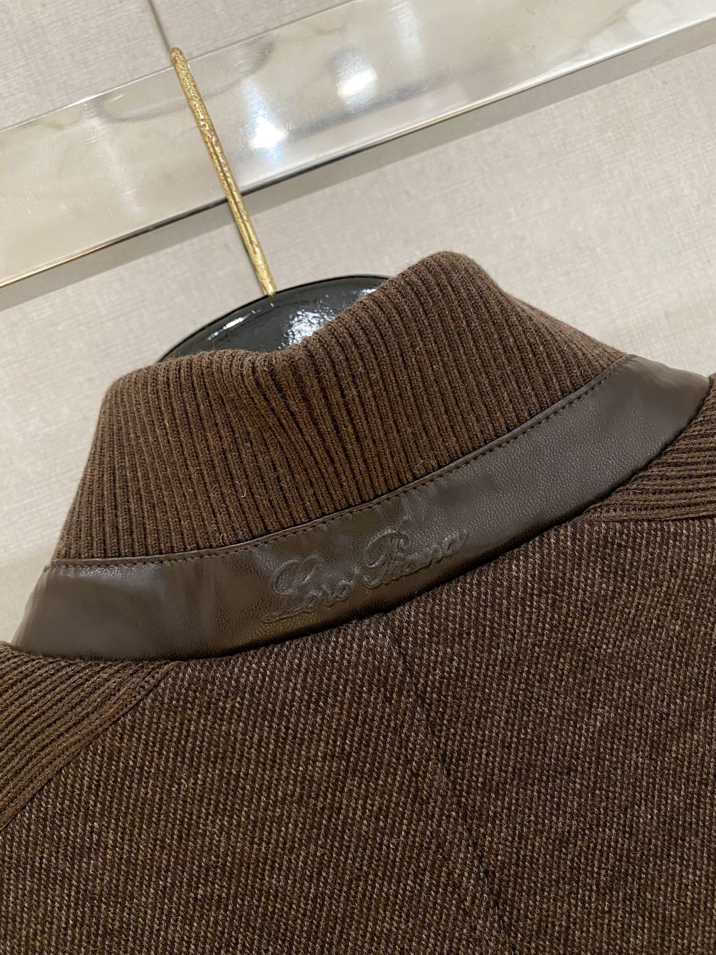 主推🌟🌟Loro Piana 针织拼接羽绒服 26秋冬新款意式老钱Loro Piana诺悠翩雅羽绒服🆕原版1:1订制五金 主推🌟🌟Loro Piana 针织拼接羽绒服 26秋冬新款意式老钱Loro Piana诺悠翩雅羽绒服🆕原版1:1订制五金