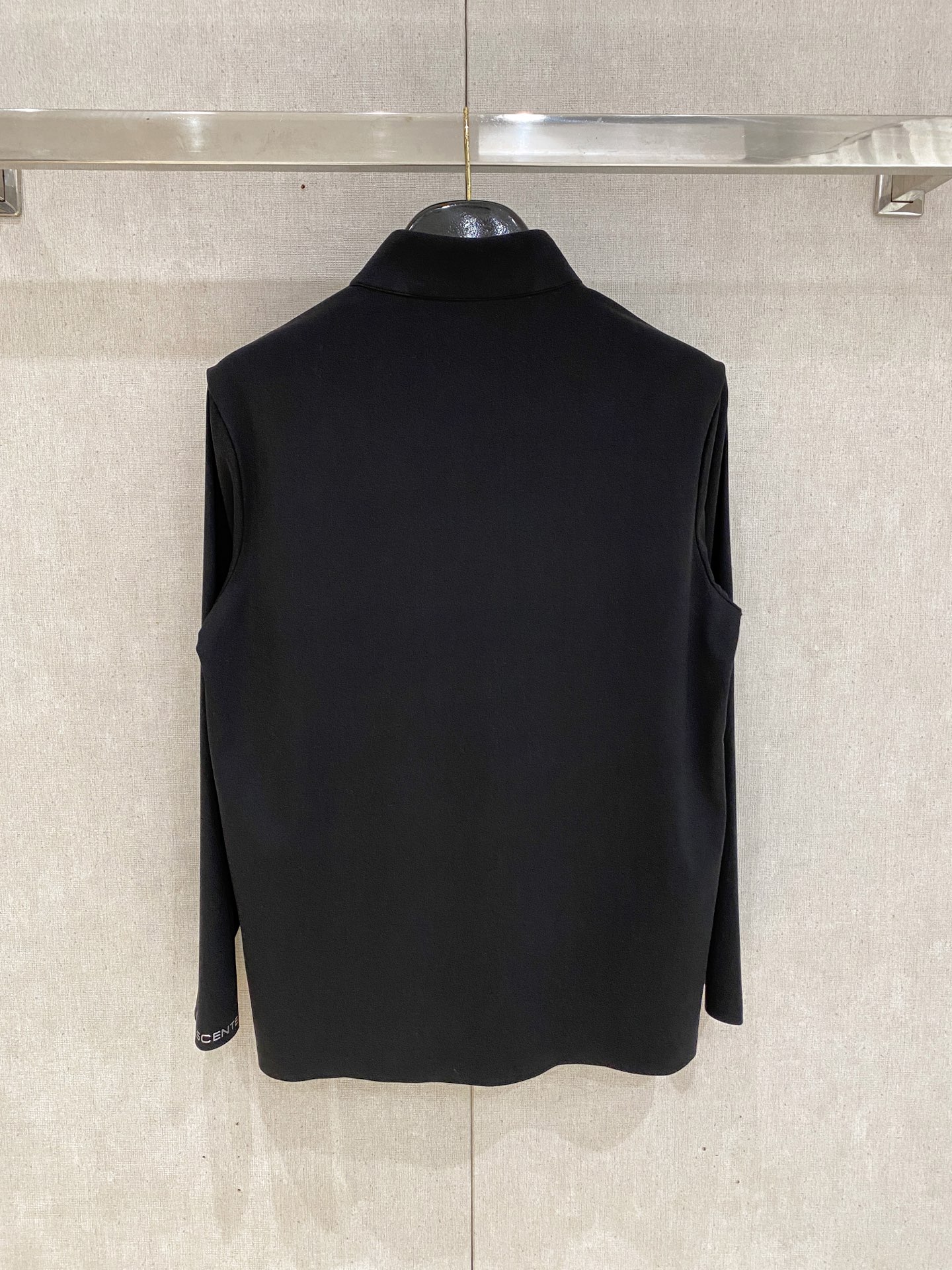 🌾 迪桑特 25ss早秋【新品】半高领打底衫单穿卫衣爆款 超前卫设计风格 细腻舒适 穿着非常轻便不易起皱