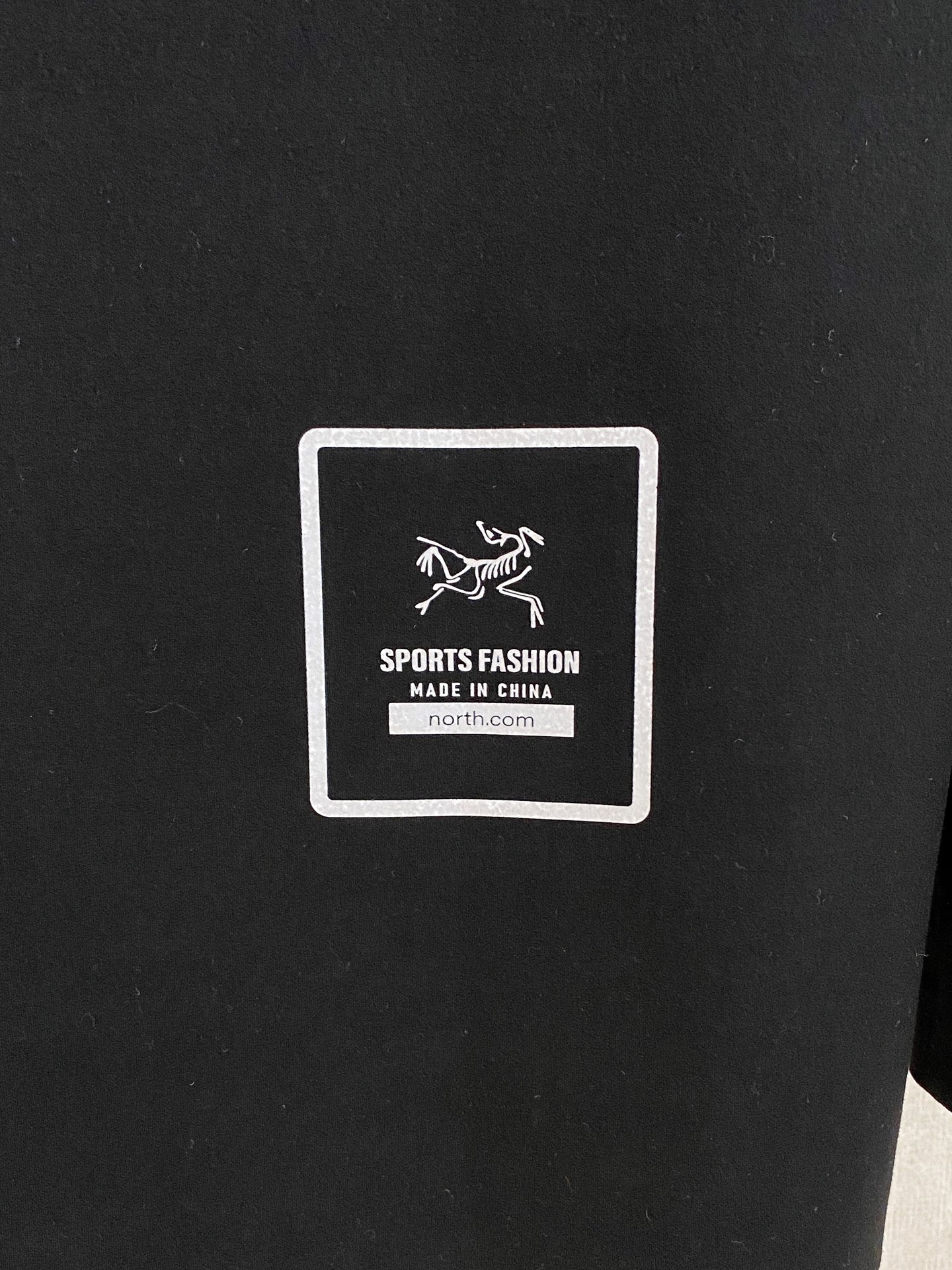 🌾 始祖鸟 25ss早秋【新品】半高领打底衫单穿卫衣爆款 超前卫设计风格 细腻舒适 穿着非常轻便不易起皱