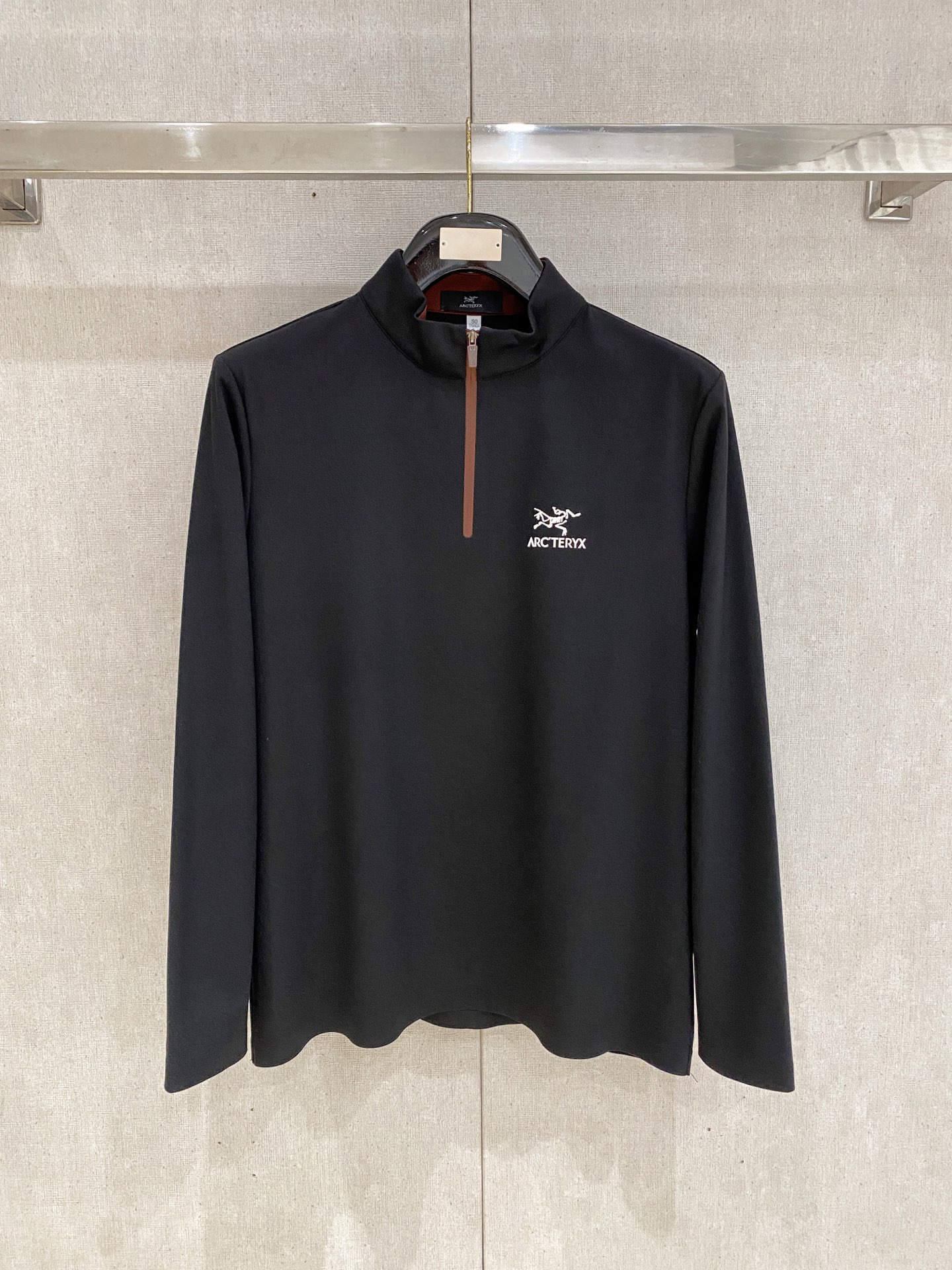 🌾 始祖鸟 25ss早秋【新品】半高领打底衫单穿卫衣爆款 超前卫设计风格 细腻舒适 穿着非常轻便不易起皱