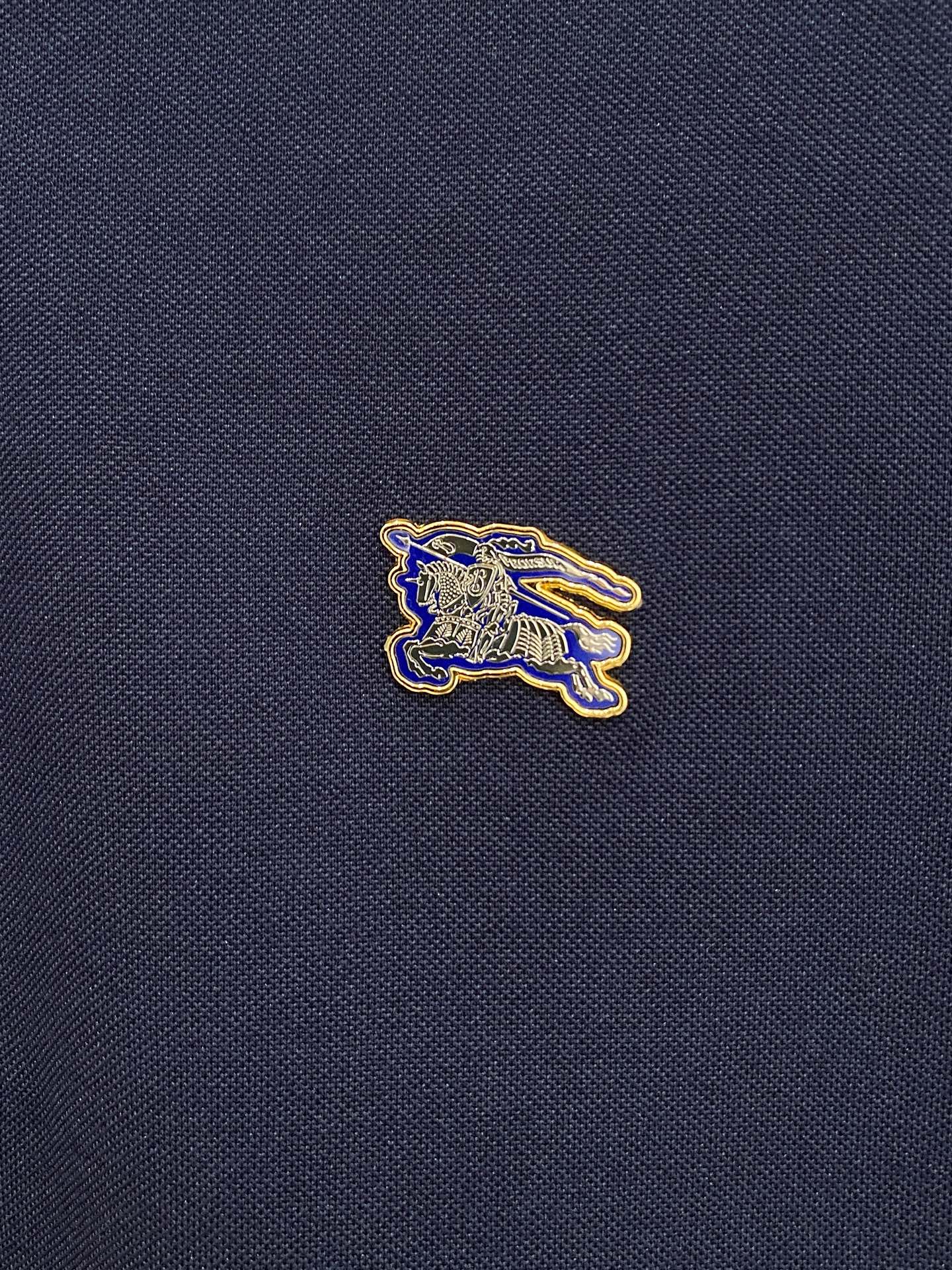 🌾 巴宝莉 25ss【新品】Polo打底衫爆款 超前卫设计风格 细腻舒适 穿着非常轻便不易起皱。多重重工