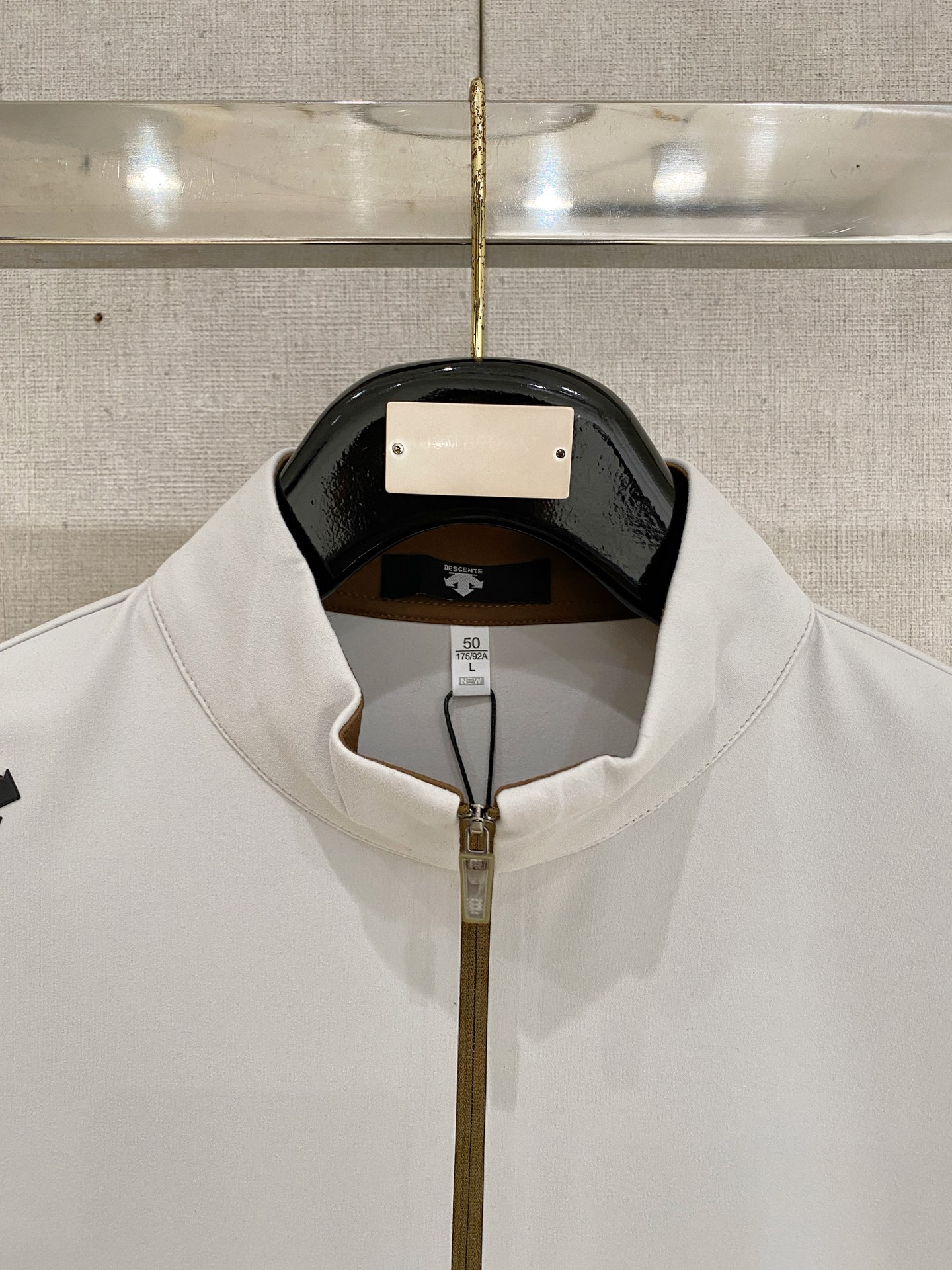 🌾 迪桑特 25ss早秋【新品】半高领打底衫单穿卫衣爆款 超前卫设计风格 细腻舒适 穿着非常轻便不易起皱