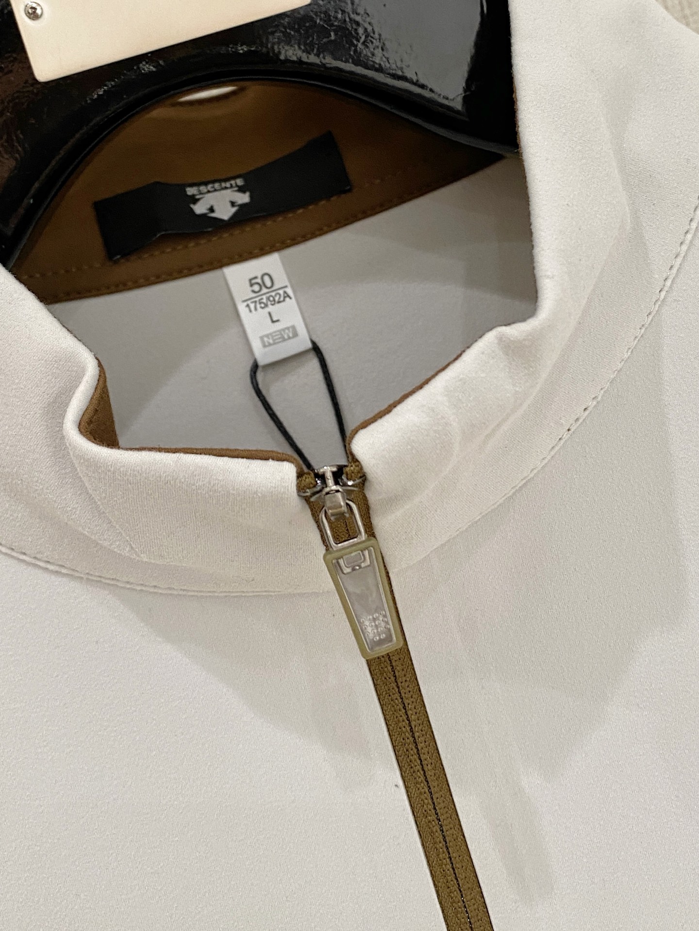 🌾 迪桑特 25ss早秋【新品】半高领打底衫单穿卫衣爆款 超前卫设计风格 细腻舒适 穿着非常轻便不易起皱