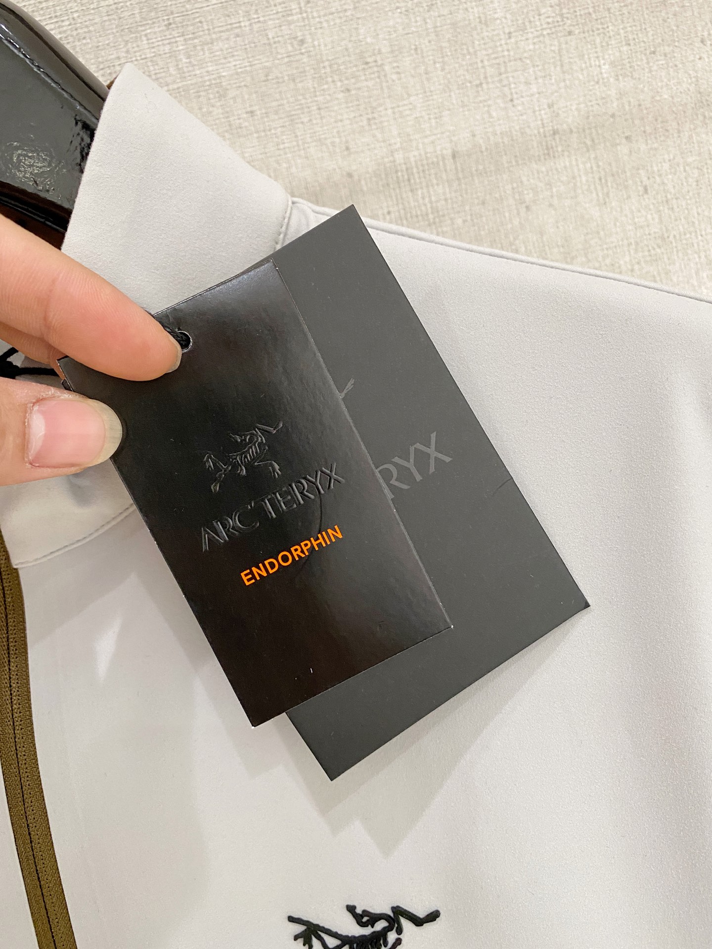 🌾 始祖鸟 25ss早秋【新品】半高领打底衫单穿卫衣爆款 超前卫设计风格 细腻舒适 穿着非常轻便不易起皱