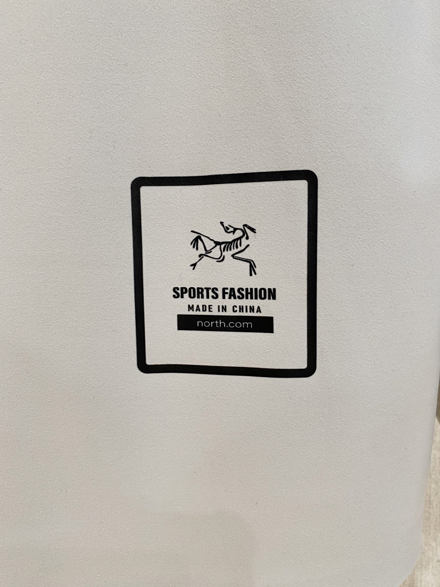 🌾 始祖鸟 25ss早秋【新品】半高领打底衫单穿卫衣爆款 超前卫设计风格 细腻舒适 穿着非常轻便不易起皱