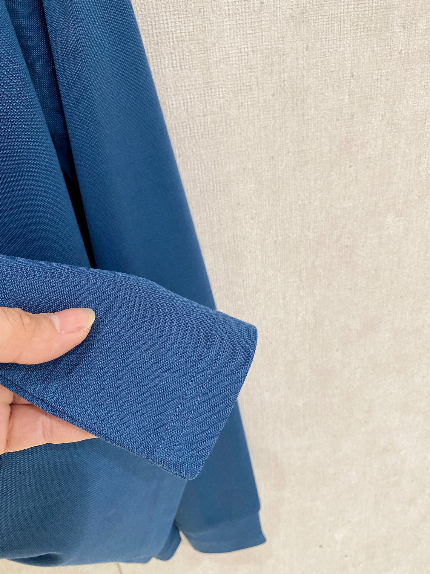 🌾 巴宝莉 25ss【新品】Polo打底衫爆款 超前卫设计风格 细腻舒适 穿着非常轻便不易起皱。多重重工