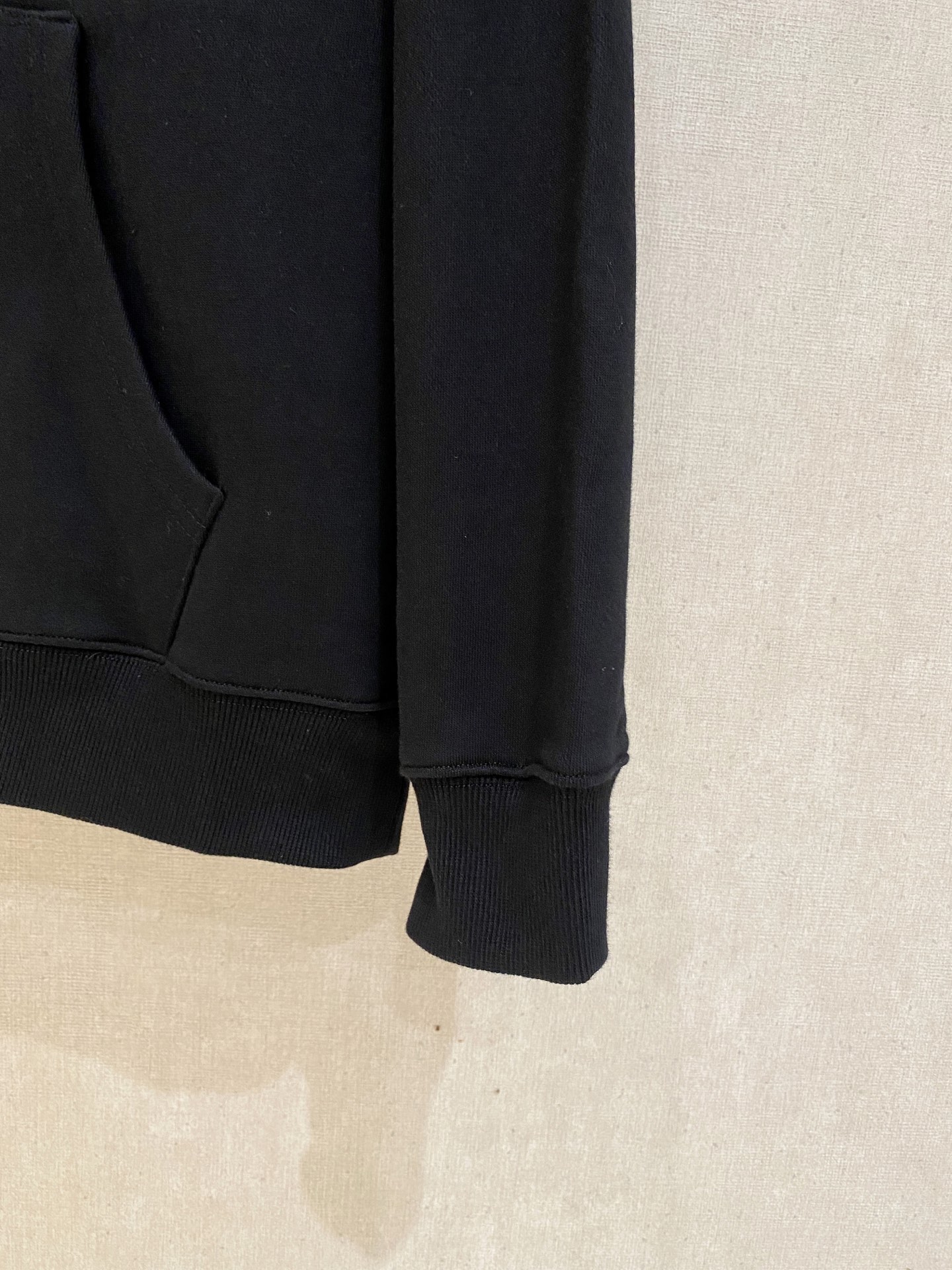 纪梵希 25SS【新品】最新最顶级版本精美工艺圆领卫衣，最顶级的品质专柜原单套头衫，顶级制作工艺进口面料