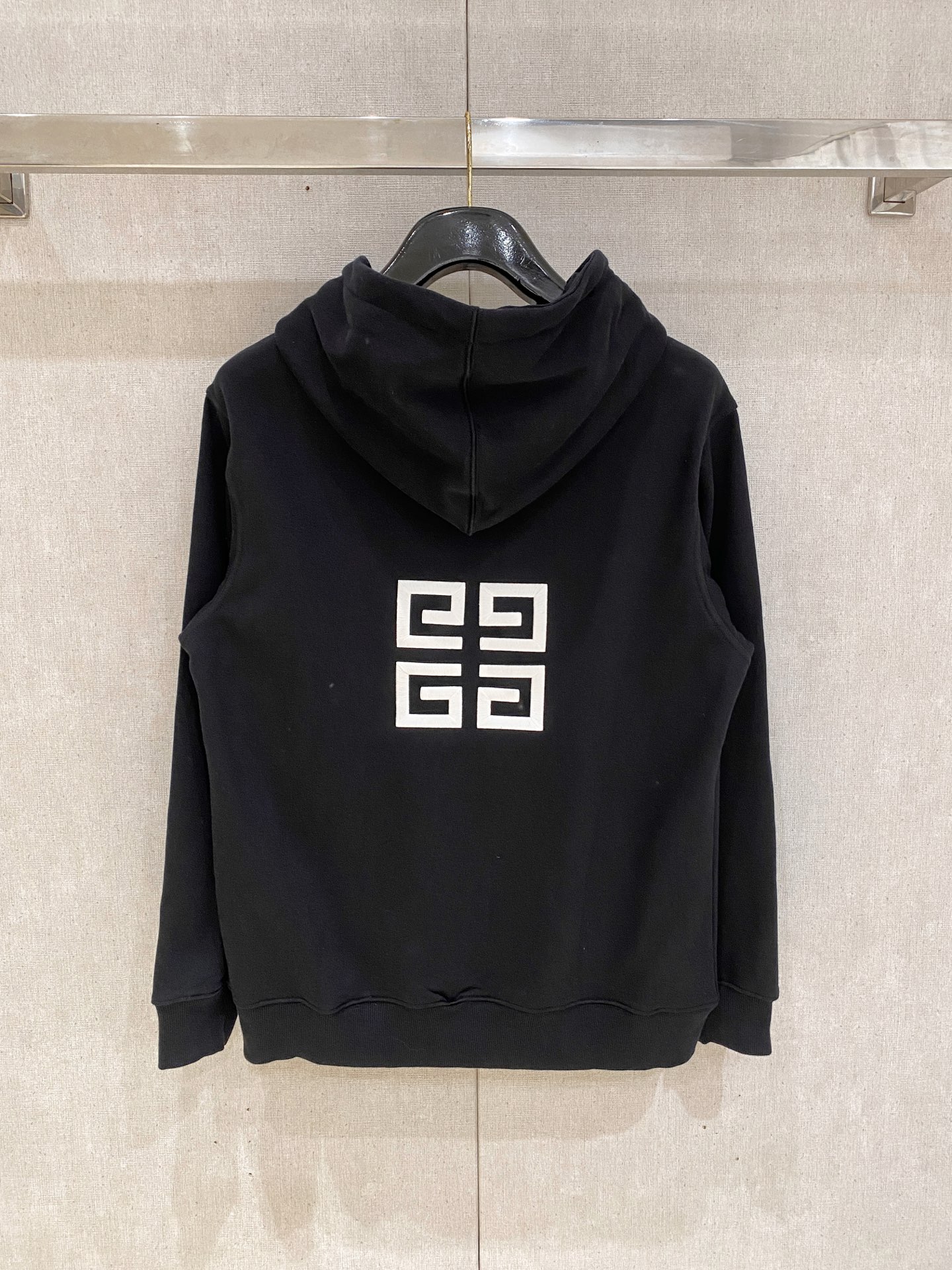 纪梵希 25SS【新品】最新最顶级版本精美工艺圆领卫衣，最顶级的品质专柜原单套头衫，顶级制作工艺进口面料