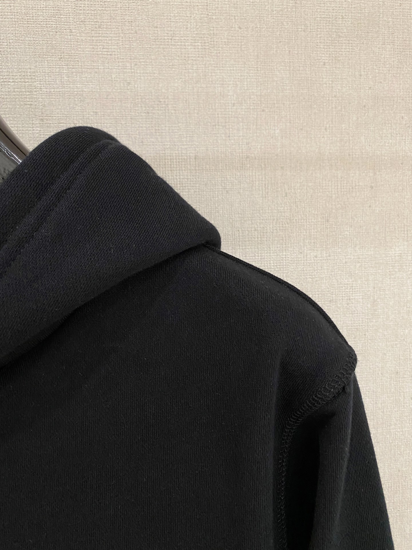 纪梵希 25SS【新品】最新最顶级版本精美工艺圆领卫衣，最顶级的品质专柜原单套头衫，顶级制作工艺进口面料