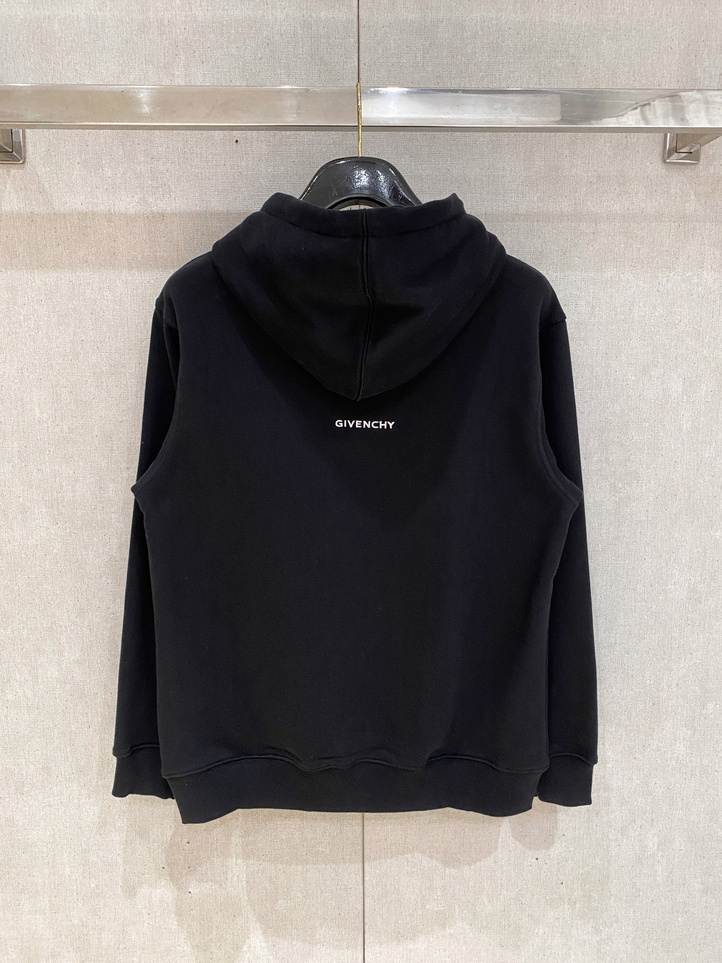 纪梵希 25SS【新品】最新最顶级版本精美工艺圆领卫衣，最顶级的品质专柜原单套头衫，顶级制作工艺进口面料