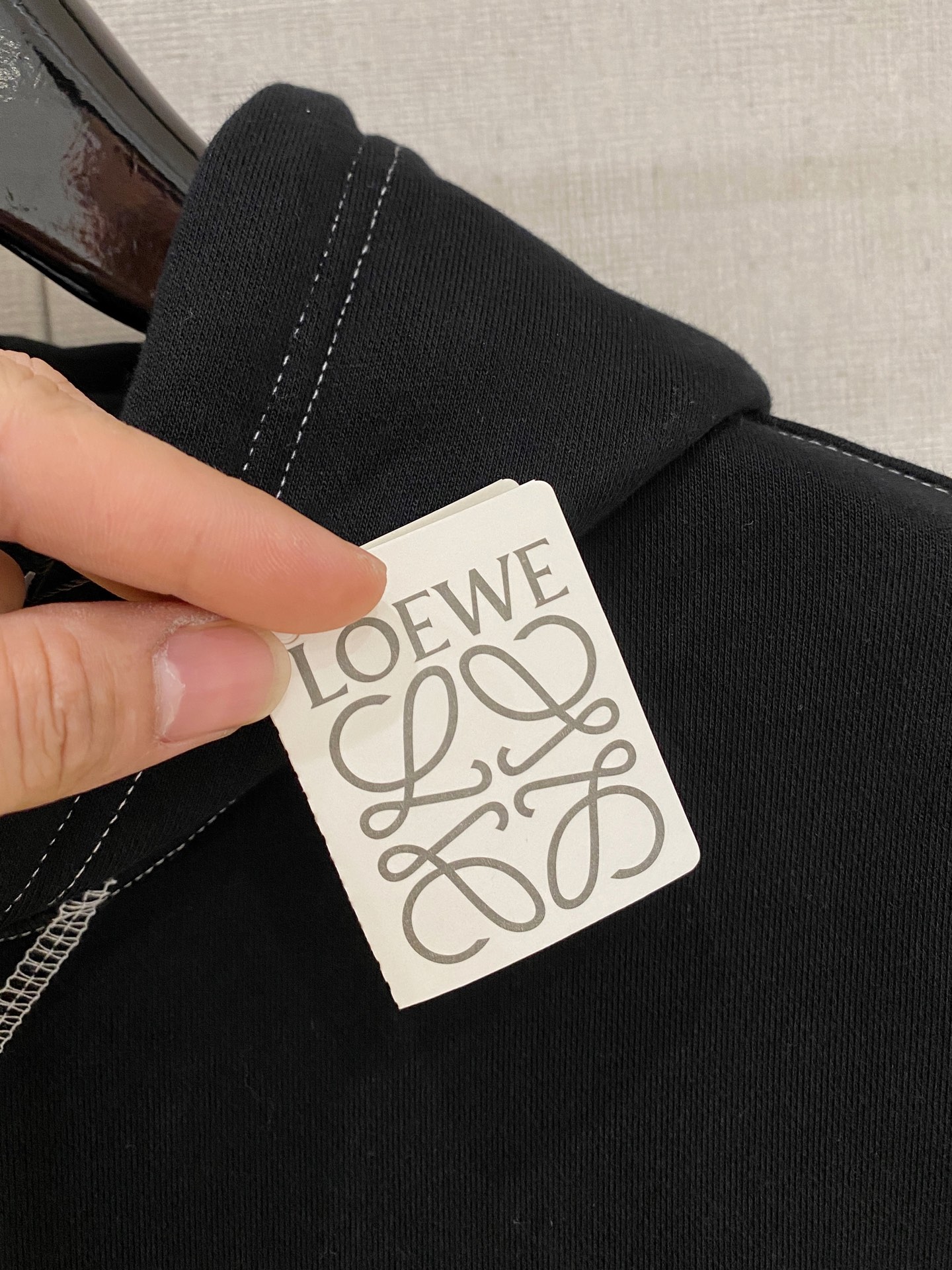 罗意威 25SS【新品】最新最顶级版本精美工艺圆领卫衣，最顶级的品质专柜原单套头衫，顶级制作工艺进口面料