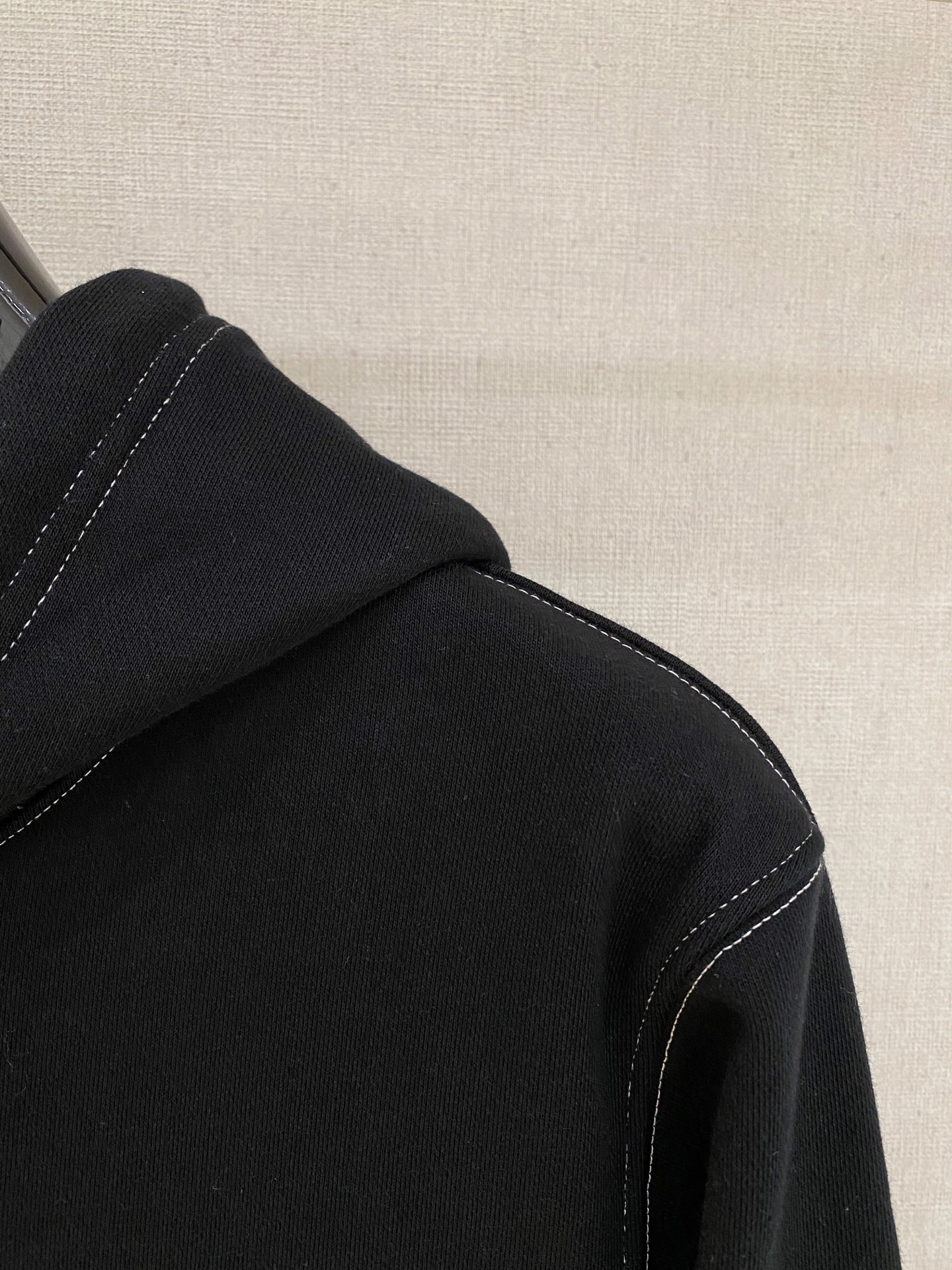 罗意威 25SS【新品】最新最顶级版本精美工艺圆领卫衣，最顶级的品质专柜原单套头衫，顶级制作工艺进口面料