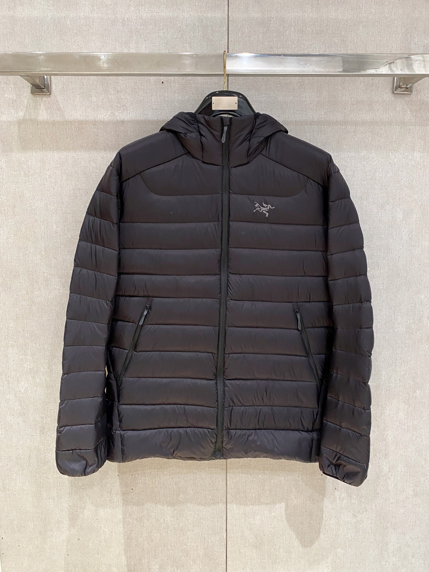 始祖鸟 冬季新品🌟时尚顶级羽绒服填充进口羽绒朵，100%市面最高品质，进口面料，里布最高标准，绝不跑绒，