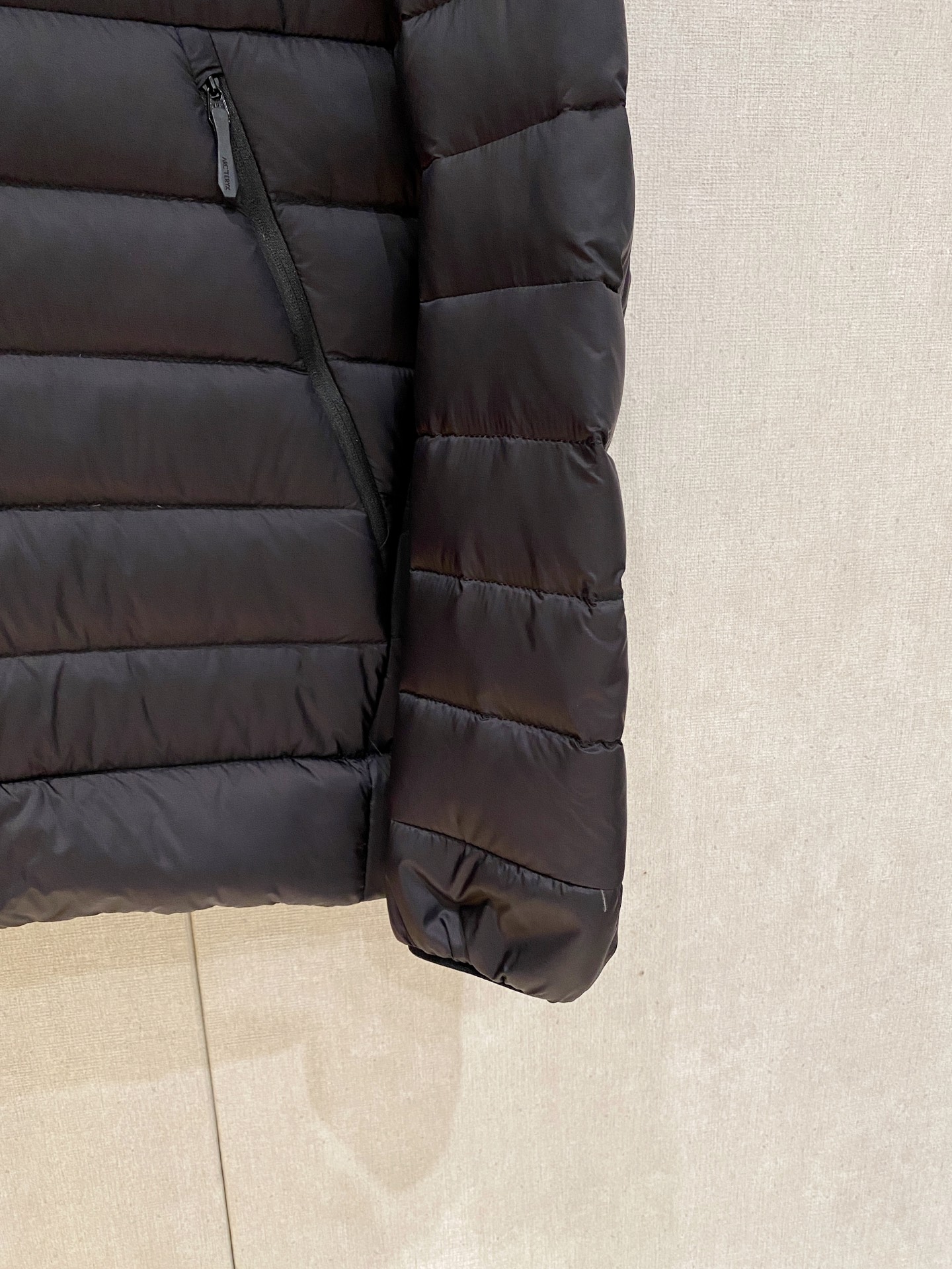 始祖鸟 冬季新品🌟时尚顶级羽绒服填充进口羽绒朵，100%市面最高品质，进口面料，里布最高标准，绝不跑绒，