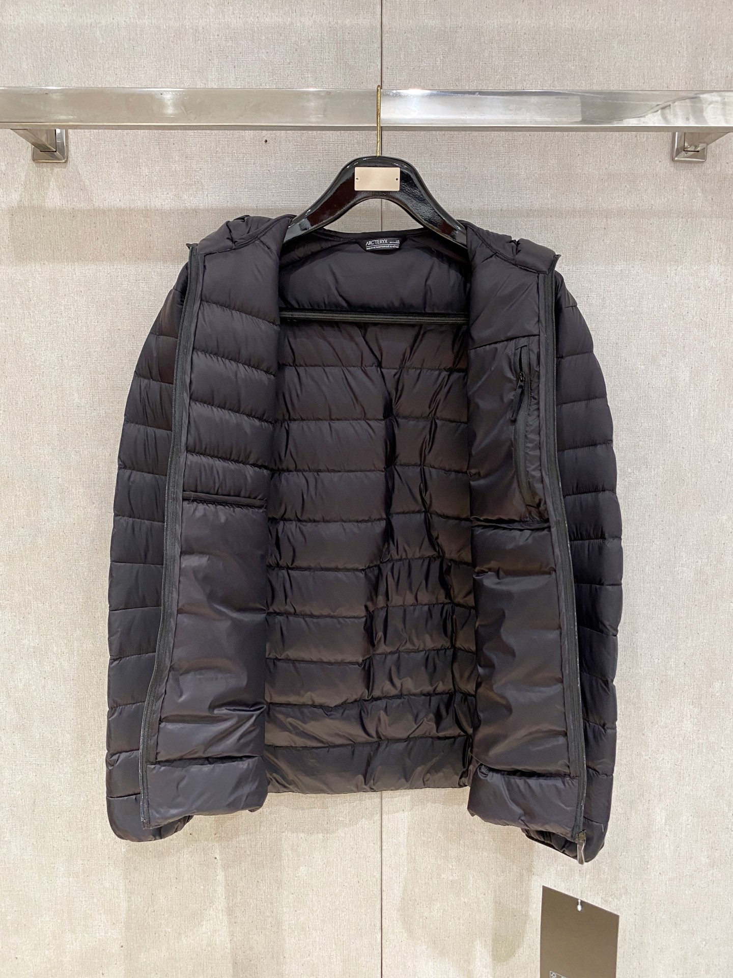 始祖鸟 冬季新品🌟时尚顶级羽绒服填充进口羽绒朵，100%市面最高品质，进口面料，里布最高标准，绝不跑绒，