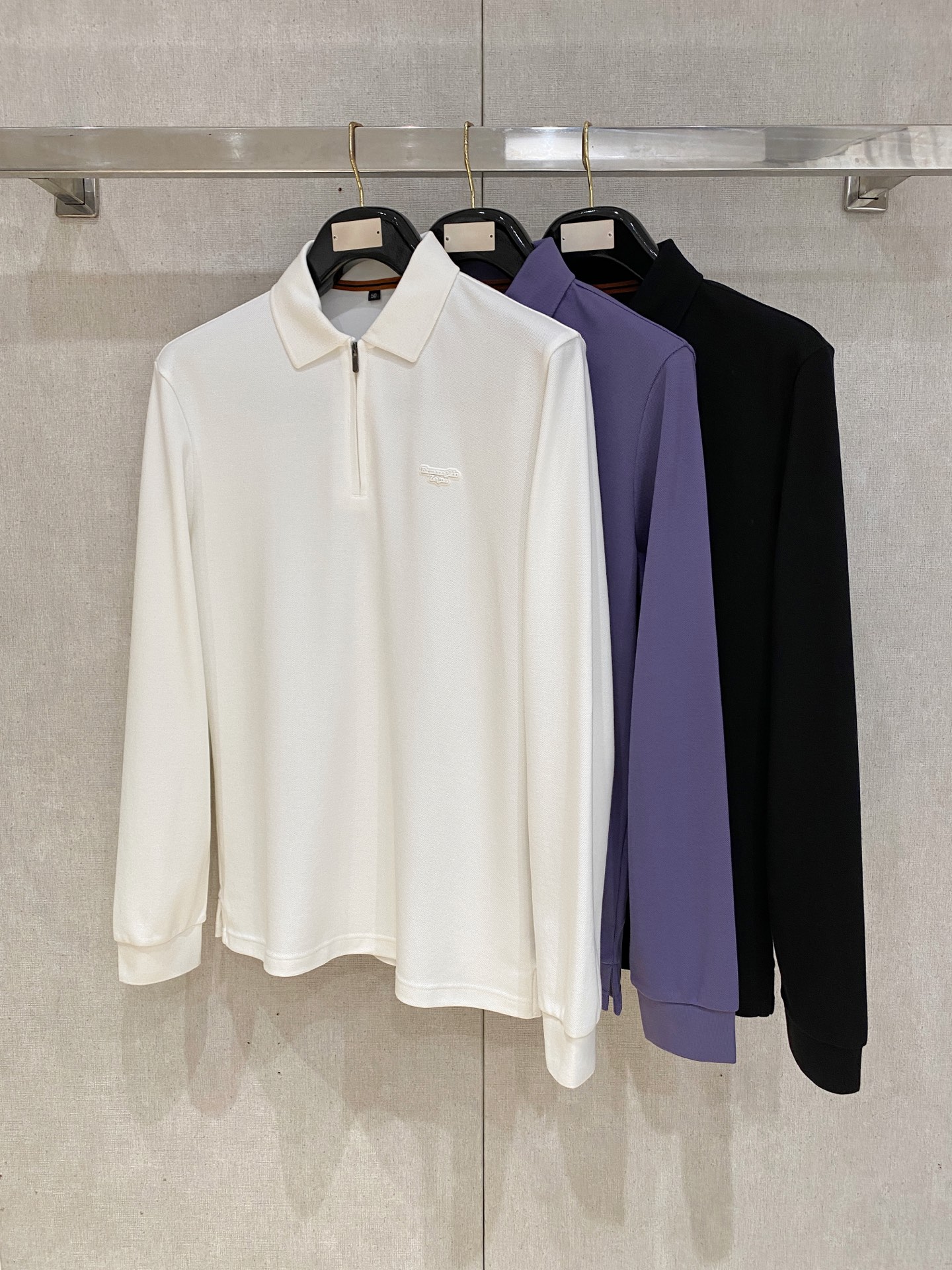 🔥🔥杰尼亚 25S秋季男士半拉链长袖POLO 胸前标志性LOGO徽标 整体非常的轻商务休闲！纯棉面料，上