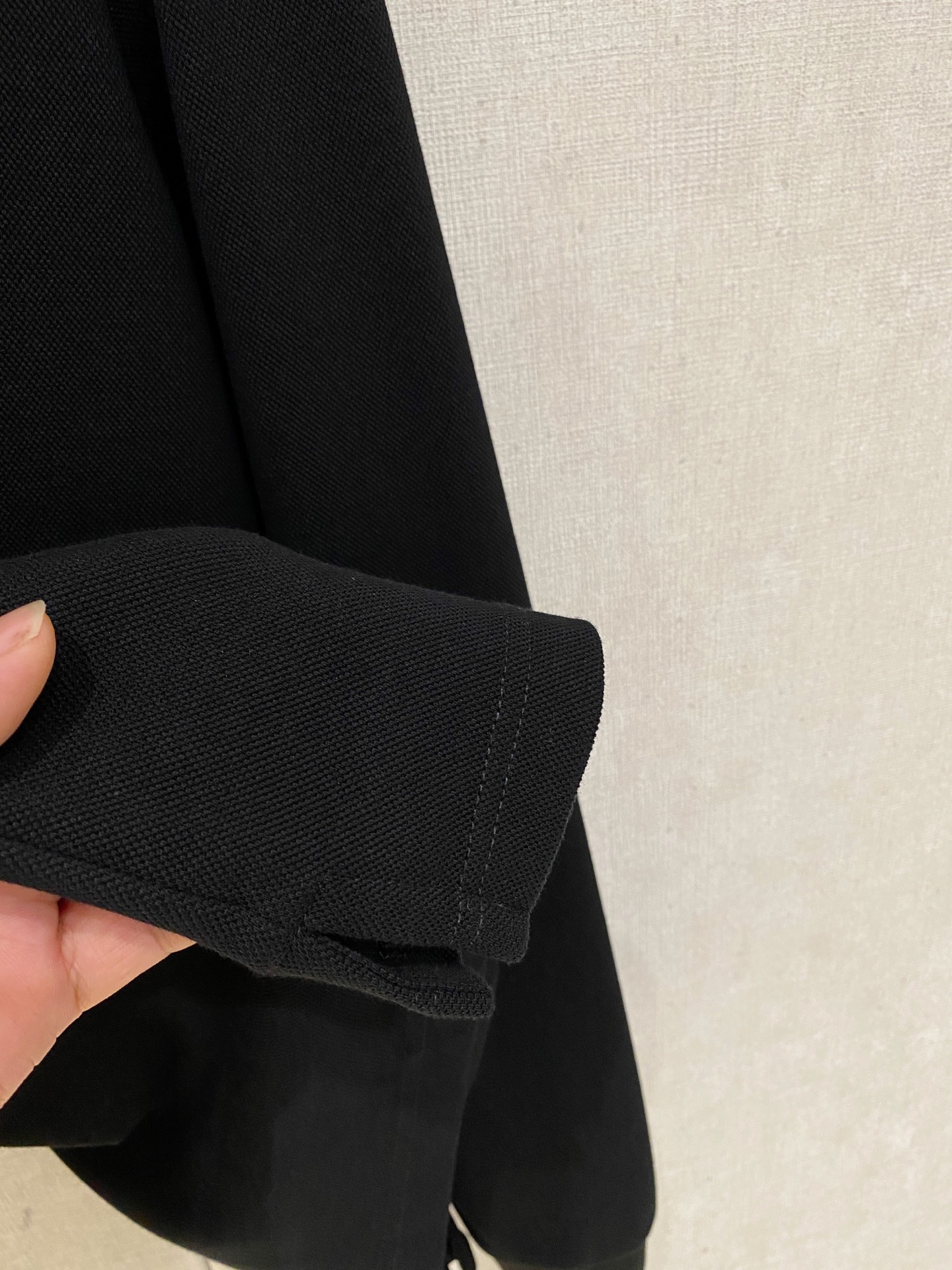 🔥🔥杰尼亚 25S秋季男士半拉链长袖POLO 胸前标志性LOGO徽标 整体非常的轻商务休闲！纯棉面料，上