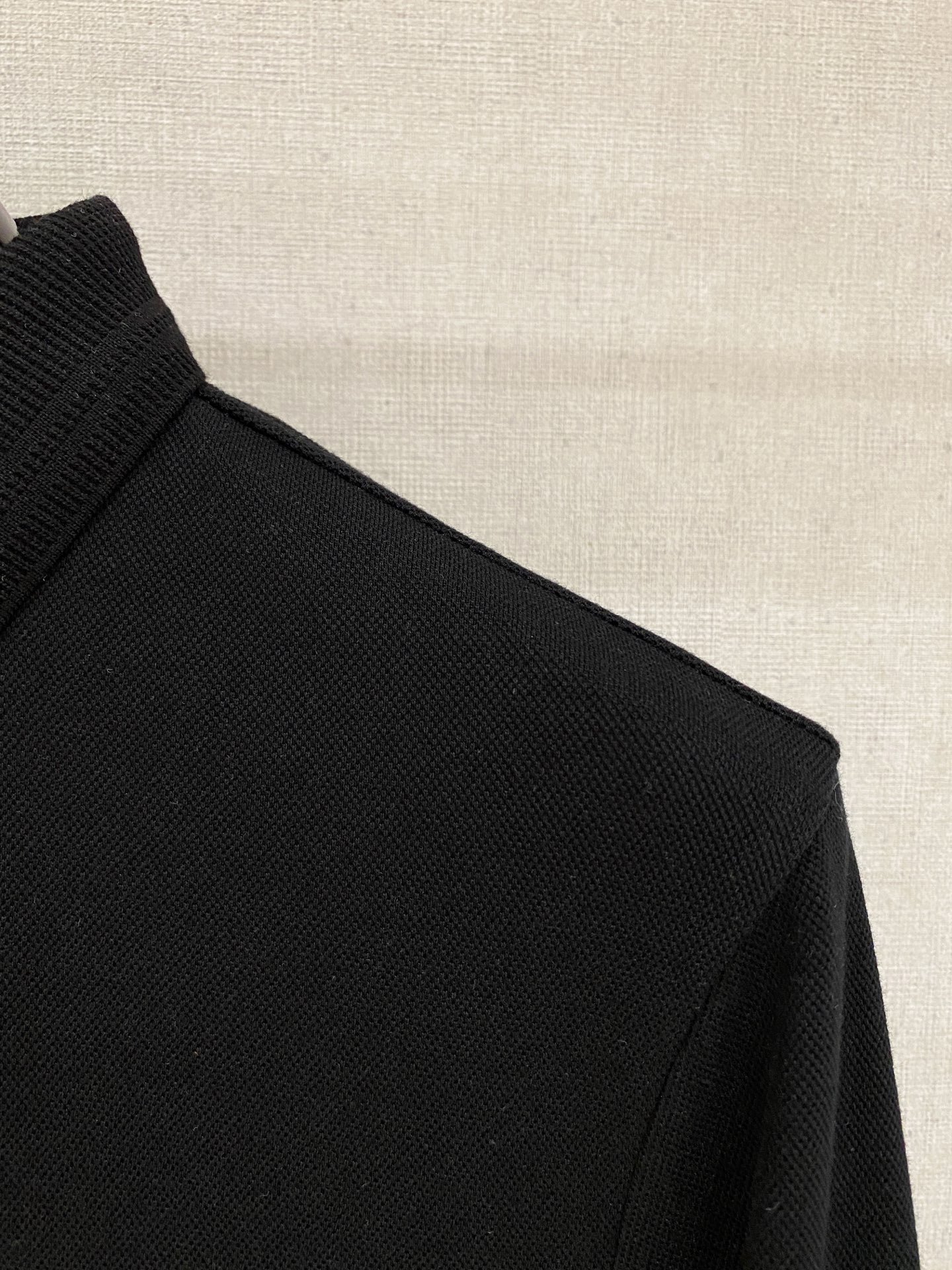 🔥🔥LS秋季男士半拉链长袖POLO 胸前标志性LOGO徽标 整体非常的轻商务休闲！纯棉面料，上身轻盈舒适