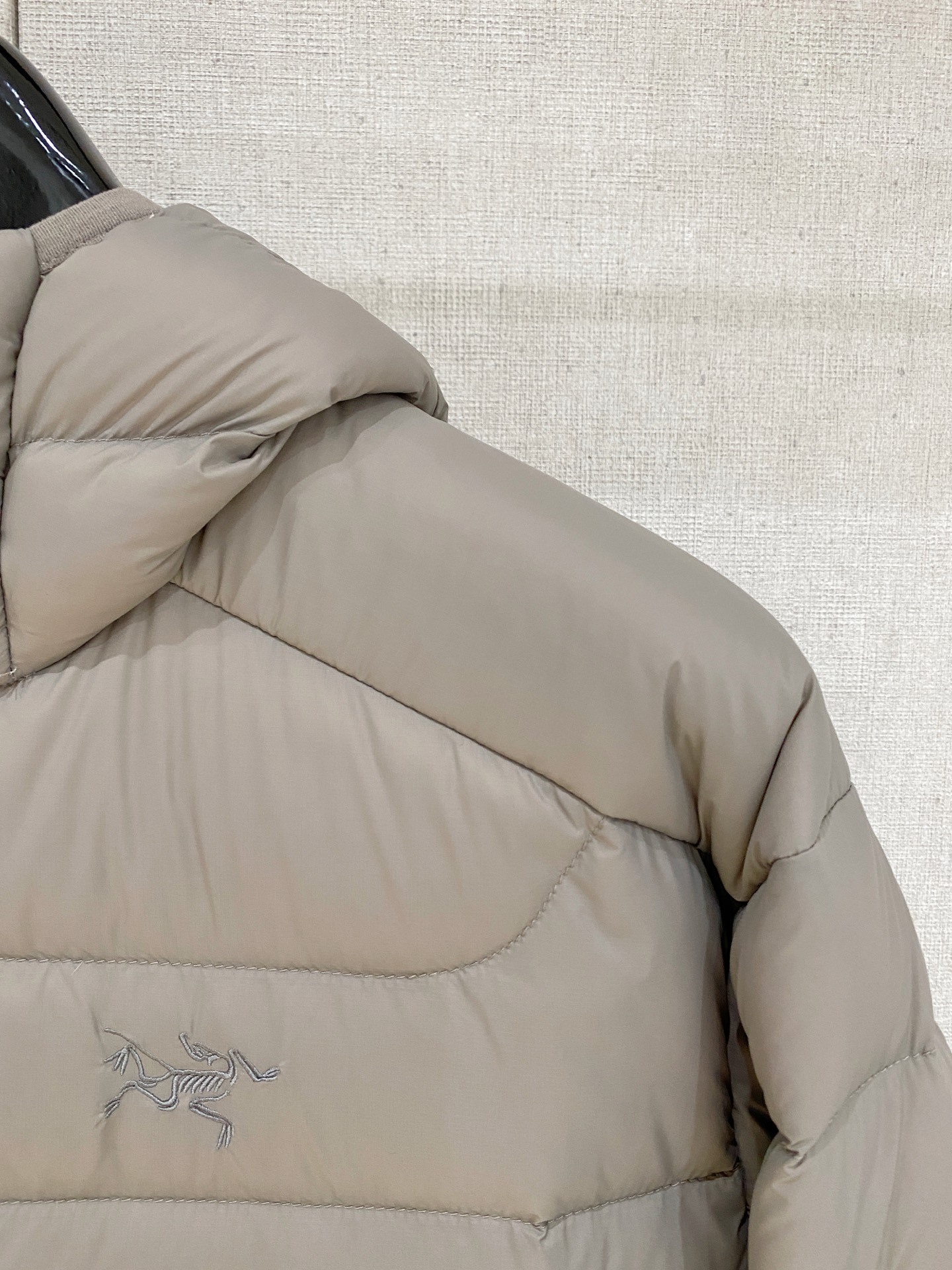 始祖鸟 冬季新品🌟时尚顶级羽绒服填充进口羽绒朵，100%市面最高品质，进口面料，里布最高标准，绝不跑绒，