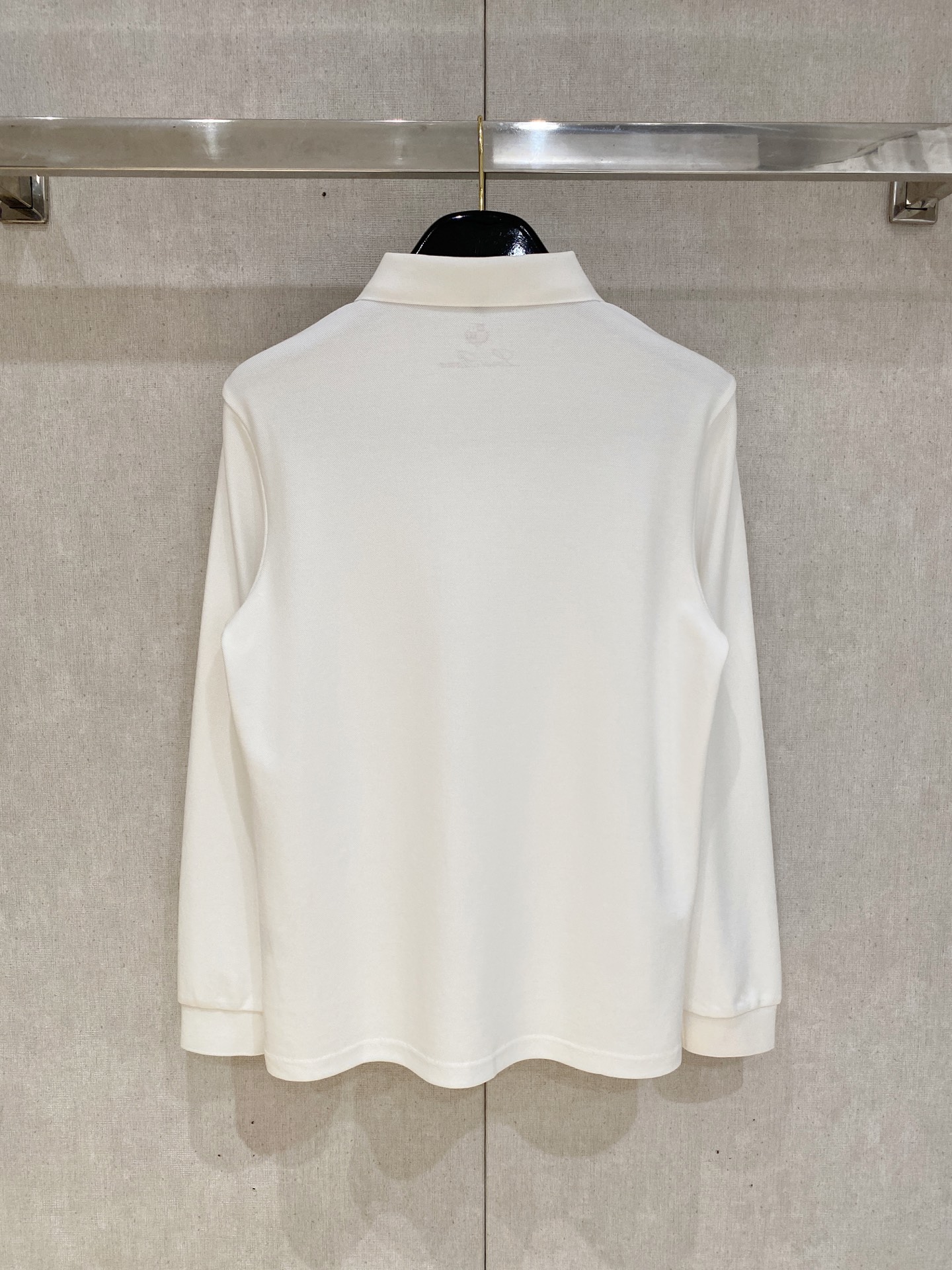 🔥🔥LS秋季男士半拉链长袖POLO 胸前标志性LOGO徽标 整体非常的轻商务休闲！纯棉面料，上身轻盈舒适