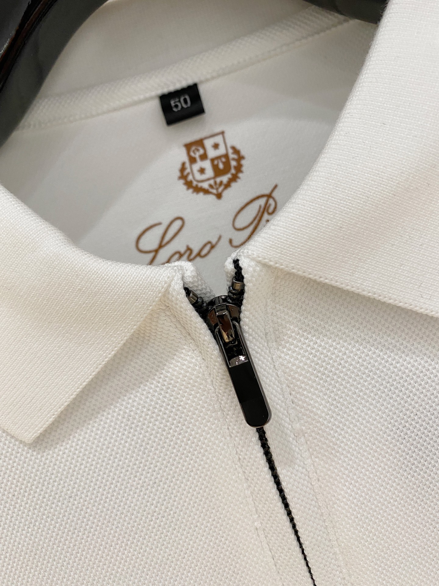 🔥🔥LS秋季男士半拉链长袖POLO 胸前标志性LOGO徽标 整体非常的轻商务休闲！纯棉面料，上身轻盈舒适