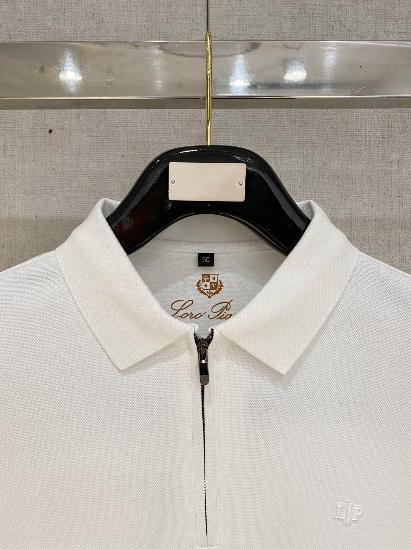 🔥🔥LS秋季男士半拉链长袖POLO 胸前标志性LOGO徽标 整体非常的轻商务休闲！纯棉面料，上身轻盈舒适