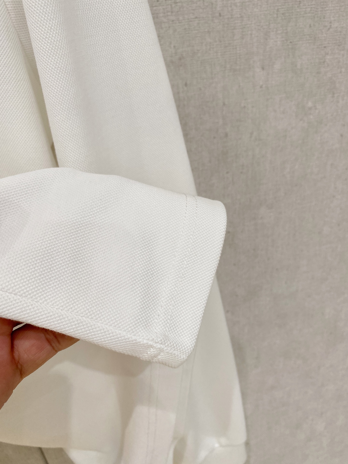 🔥🔥LS秋季男士半拉链长袖POLO 胸前标志性LOGO徽标 整体非常的轻商务休闲！纯棉面料，上身轻盈舒适