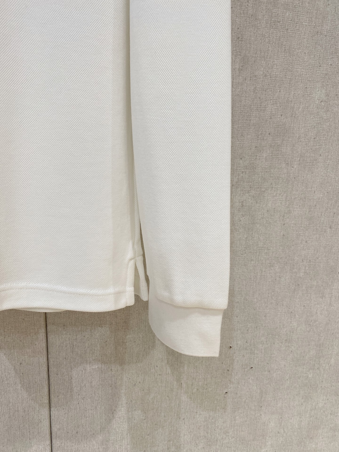 🔥🔥杰尼亚 25S秋季男士半拉链长袖POLO 胸前标志性LOGO徽标 整体非常的轻商务休闲！纯棉面料，上