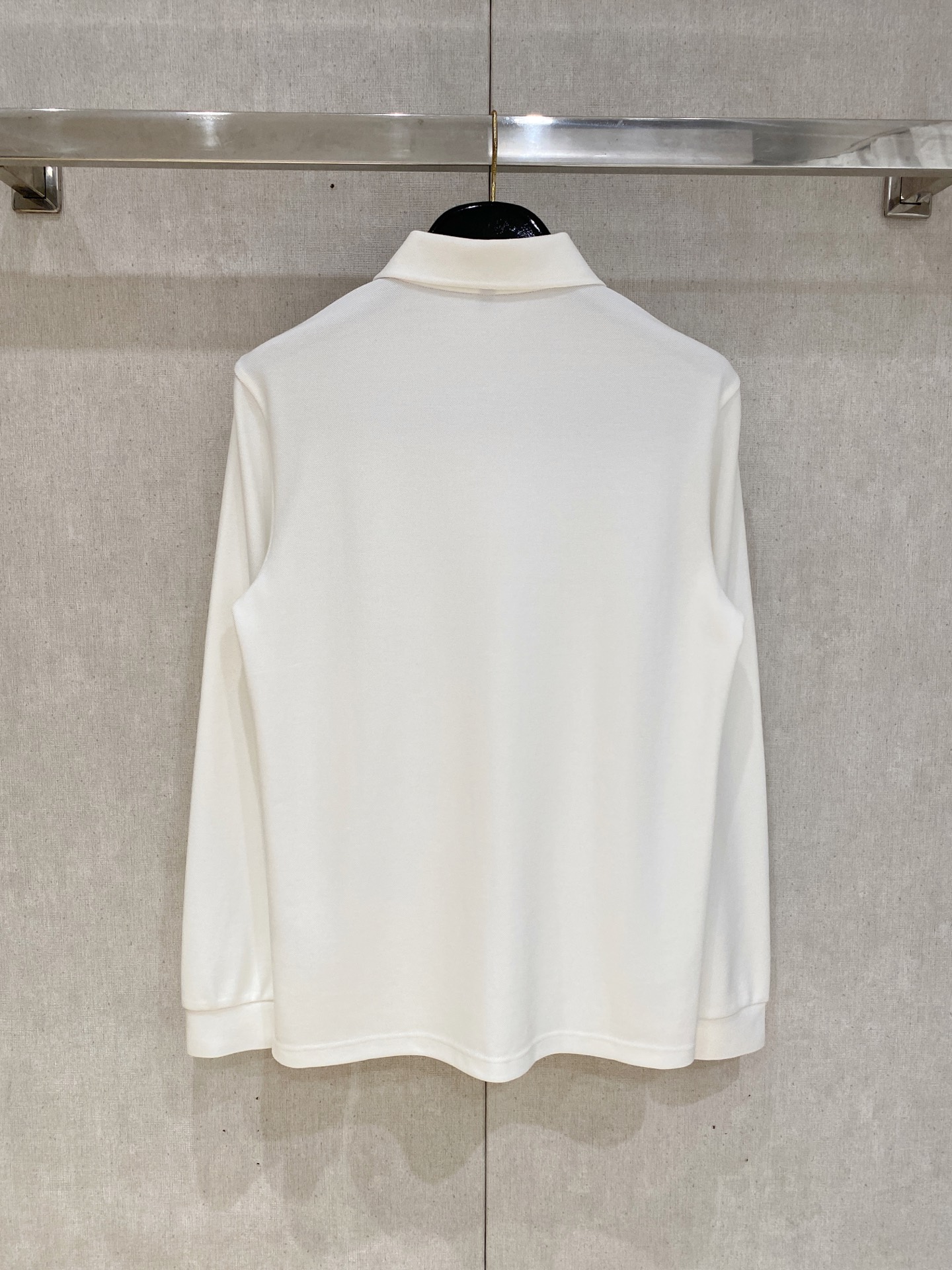 🔥🔥杰尼亚 25S秋季男士半拉链长袖POLO 胸前标志性LOGO徽标 整体非常的轻商务休闲！纯棉面料，上