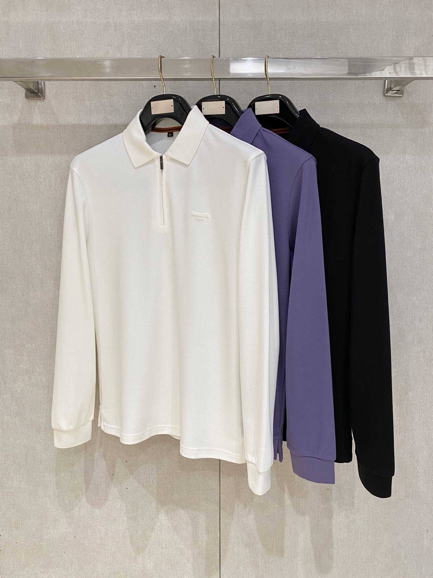 🔥🔥杰尼亚 25S秋季男士半拉链长袖POLO 胸前标志性LOGO徽标 整体非常的轻商务休闲！纯棉面料，上