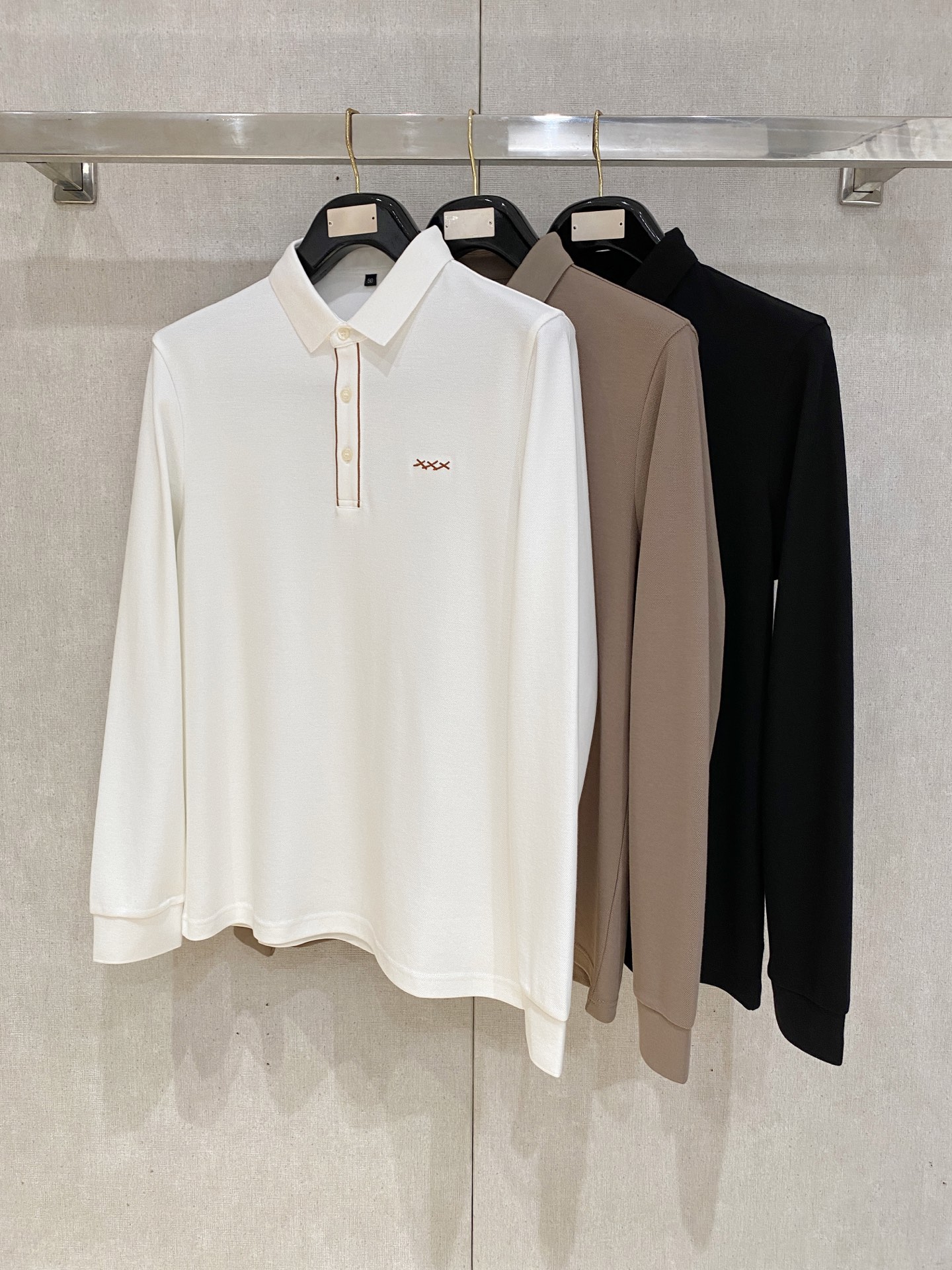 🔥🔥杰尼亚 25S秋季男士半拉链长袖POLO 胸前标志性LOGO徽标 整体非常的轻商务休闲！纯棉面料，上