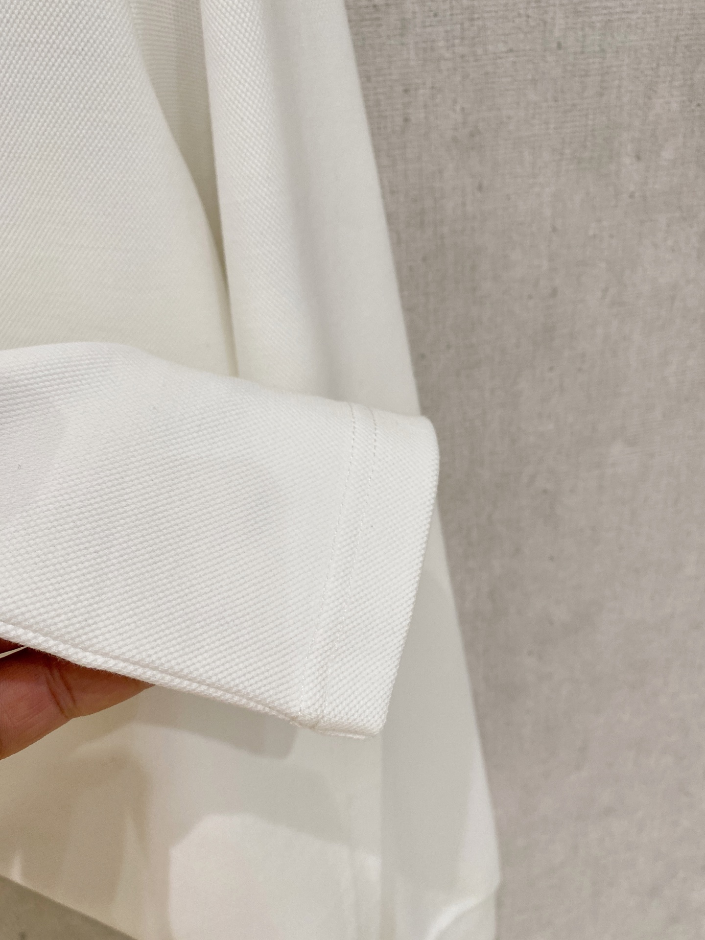 🔥🔥杰尼亚 25S秋季男士半拉链长袖POLO 胸前标志性LOGO徽标 整体非常的轻商务休闲！纯棉面料，上