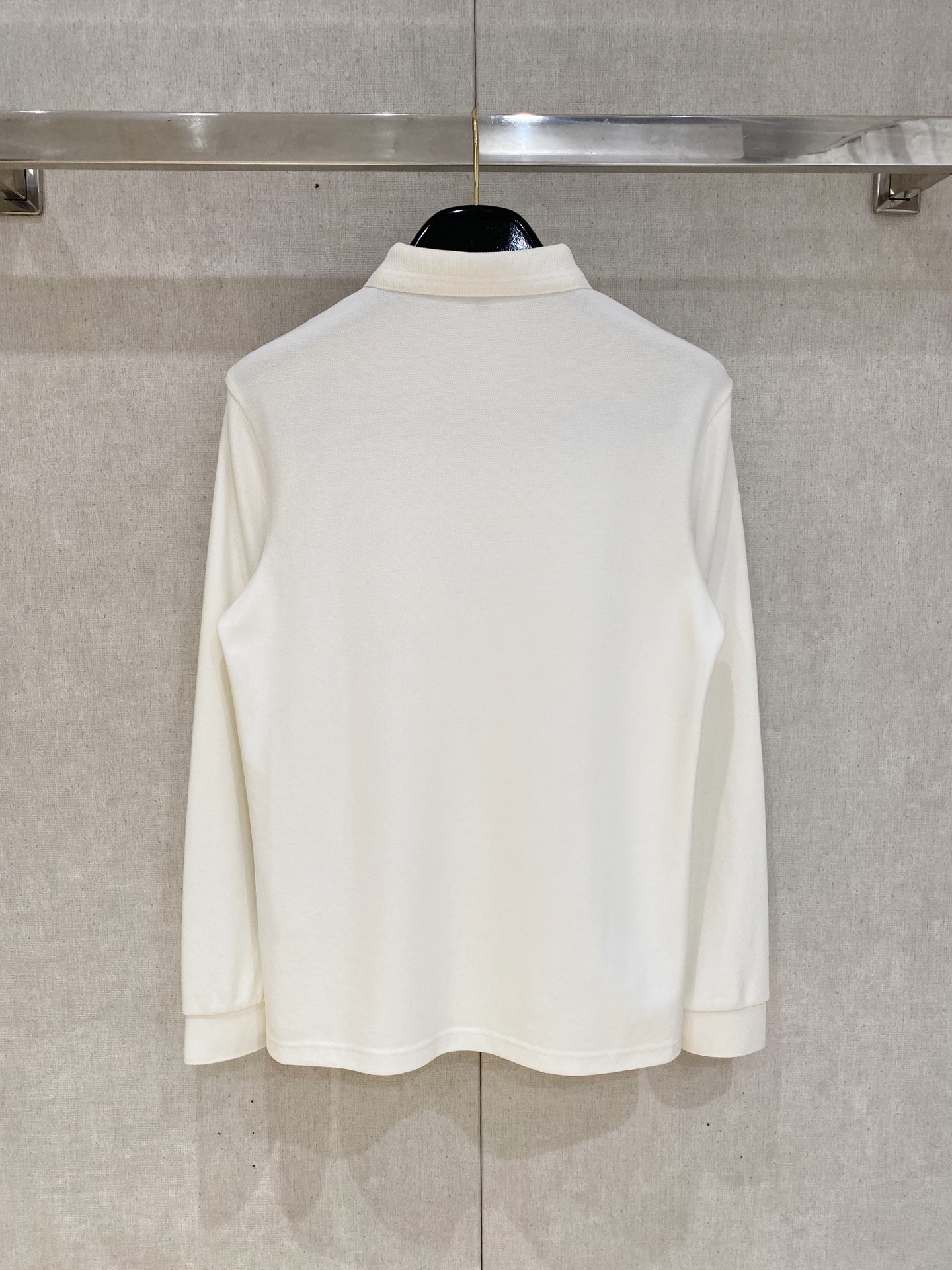 🔥🔥LS秋季男士半拉链长袖POLO 胸前标志性LOGO徽标 整体非常的轻商务休闲！纯棉面料，上身轻盈舒适