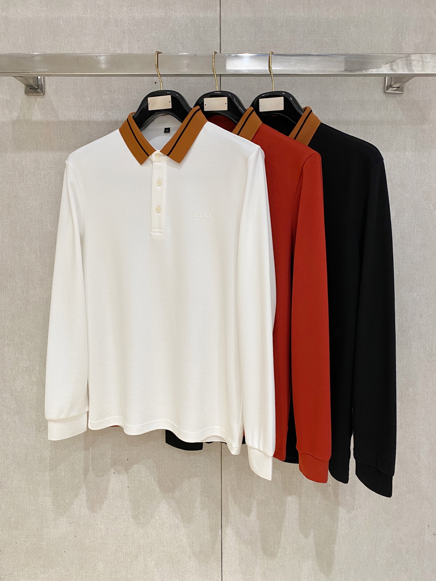 🔥🔥杰尼亚 25S秋季男士半拉链长袖POLO 胸前标志性LOGO徽标 整体非常的轻商务休闲！纯棉面料，上