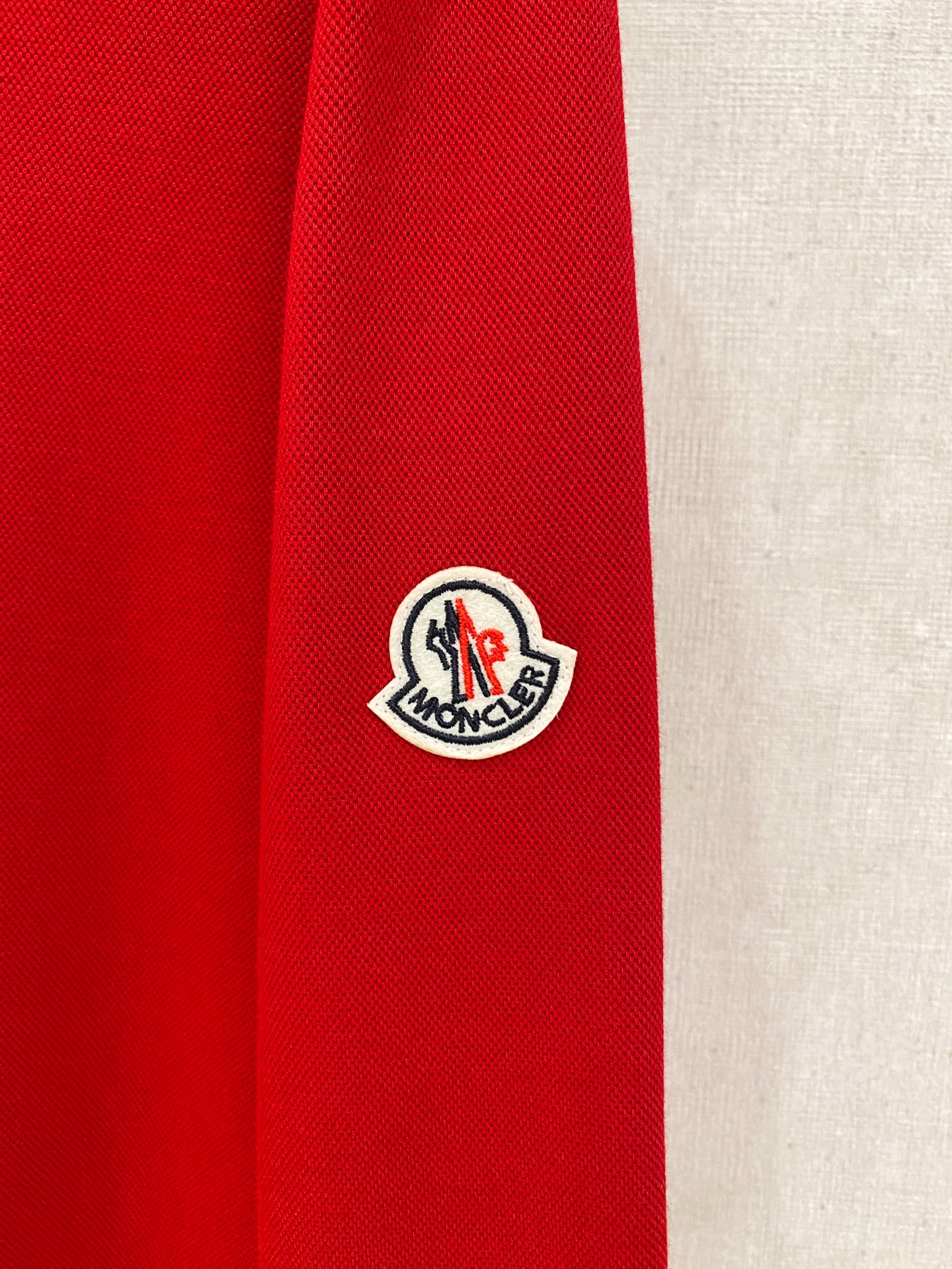 🔥🔥蒙口 25S秋季男士半拉链长袖POLO 胸前标志性LOGO徽标 整体非常的轻商务休闲！纯棉面料，上身