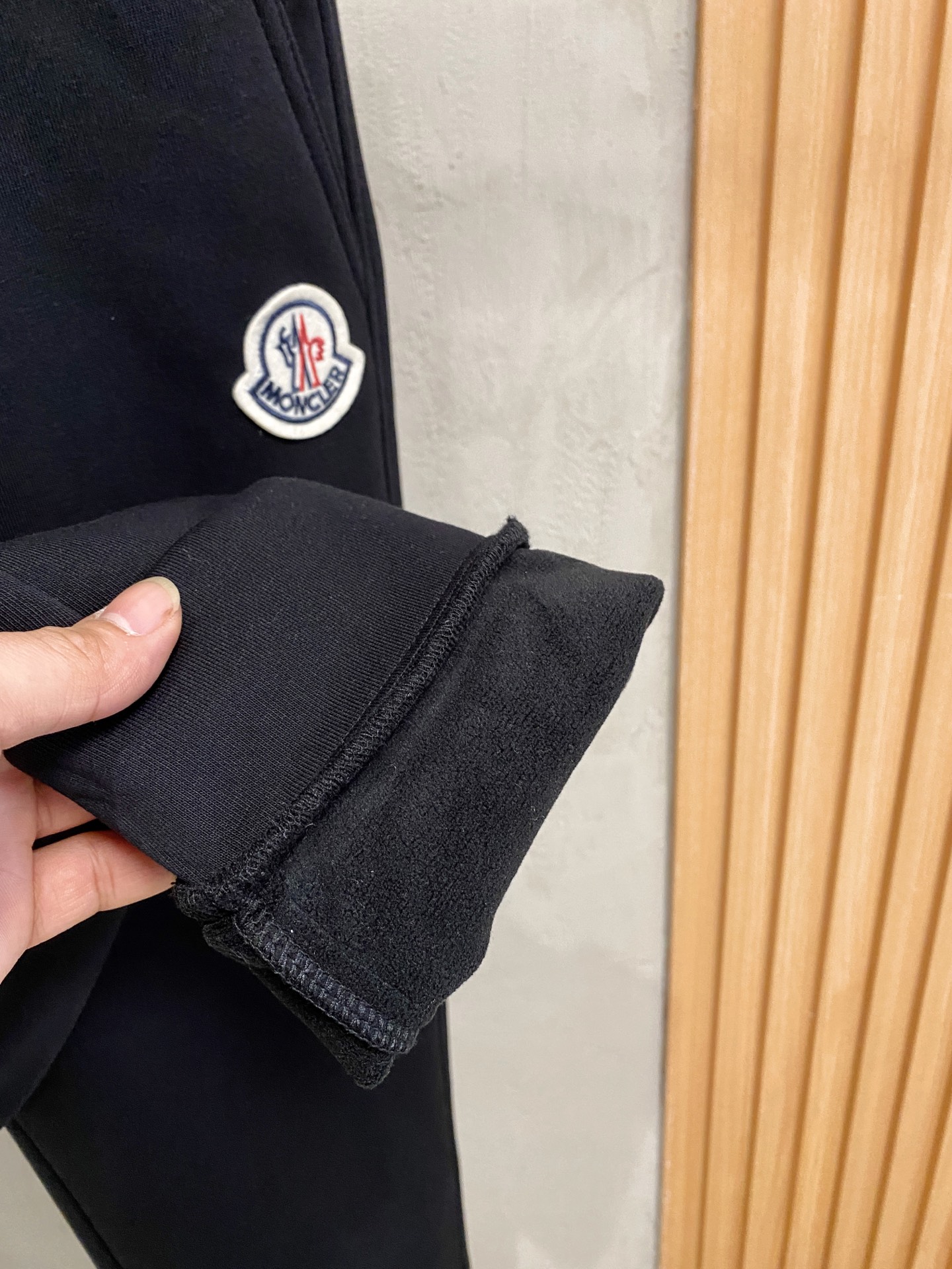 蒙口 加绒 【新品】秋冬25ss休闲裤金典再次出现，原单订制高品质时尚休闲裤。超级百搭款。独家定制面料，