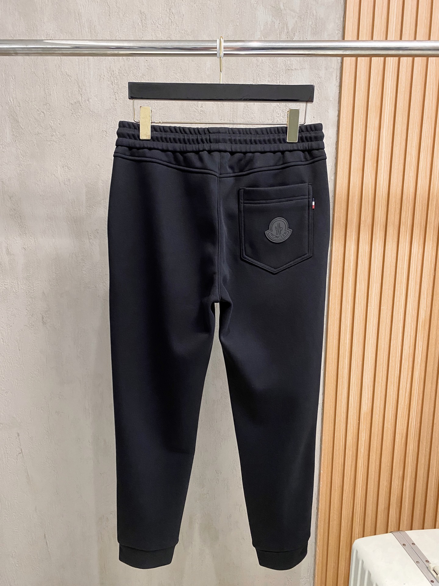 蒙口 加绒 【新品】秋冬25ss休闲裤金典再次出现，原单订制高品质时尚休闲裤。超级百搭款。独家定制面料，