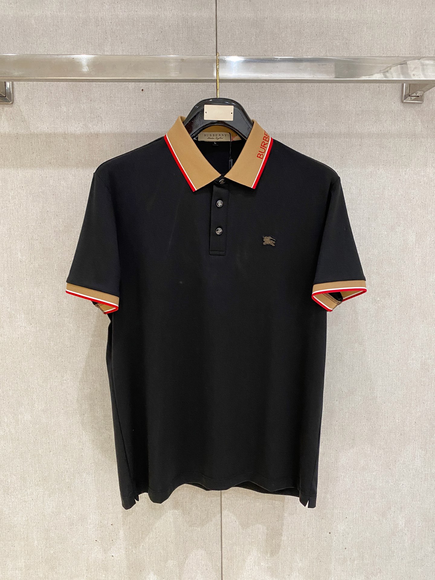 巴宝莉 𝟏𝟎𝟎%新疆长绒棉 面料柔软舒适透气2026 夏季 限量款短袖Polo系列𝗦𝗜𝗭𝗘：𝗠-𝟰𝗫𝗟