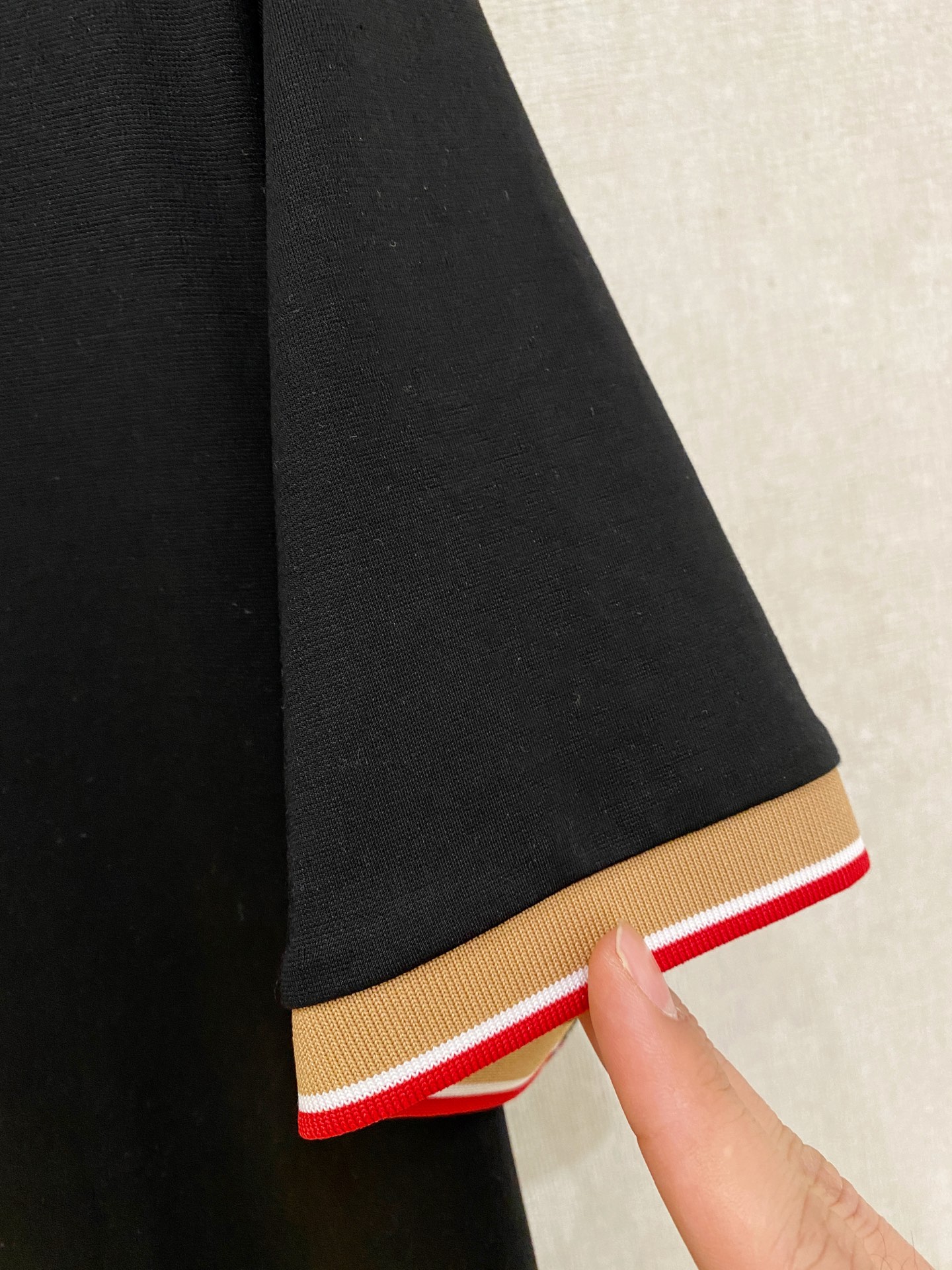 巴宝莉 𝟏𝟎𝟎%新疆长绒棉 面料柔软舒适透气2026 夏季 限量款短袖Polo系列𝗦𝗜𝗭𝗘：𝗠-𝟰𝗫𝗟