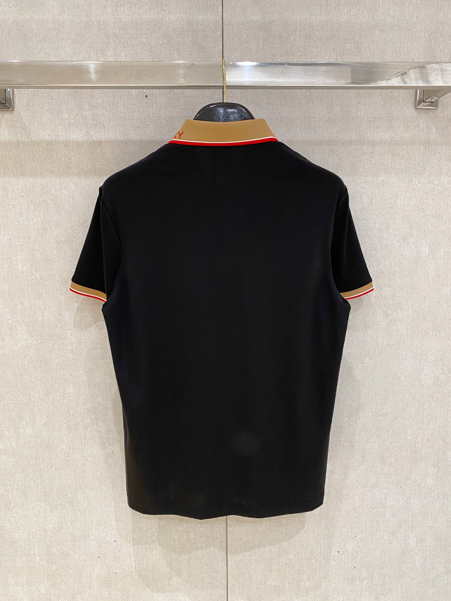 巴宝莉 𝟏𝟎𝟎%新疆长绒棉 面料柔软舒适透气2026 夏季 限量款短袖Polo系列𝗦𝗜𝗭𝗘：𝗠-𝟰𝗫𝗟